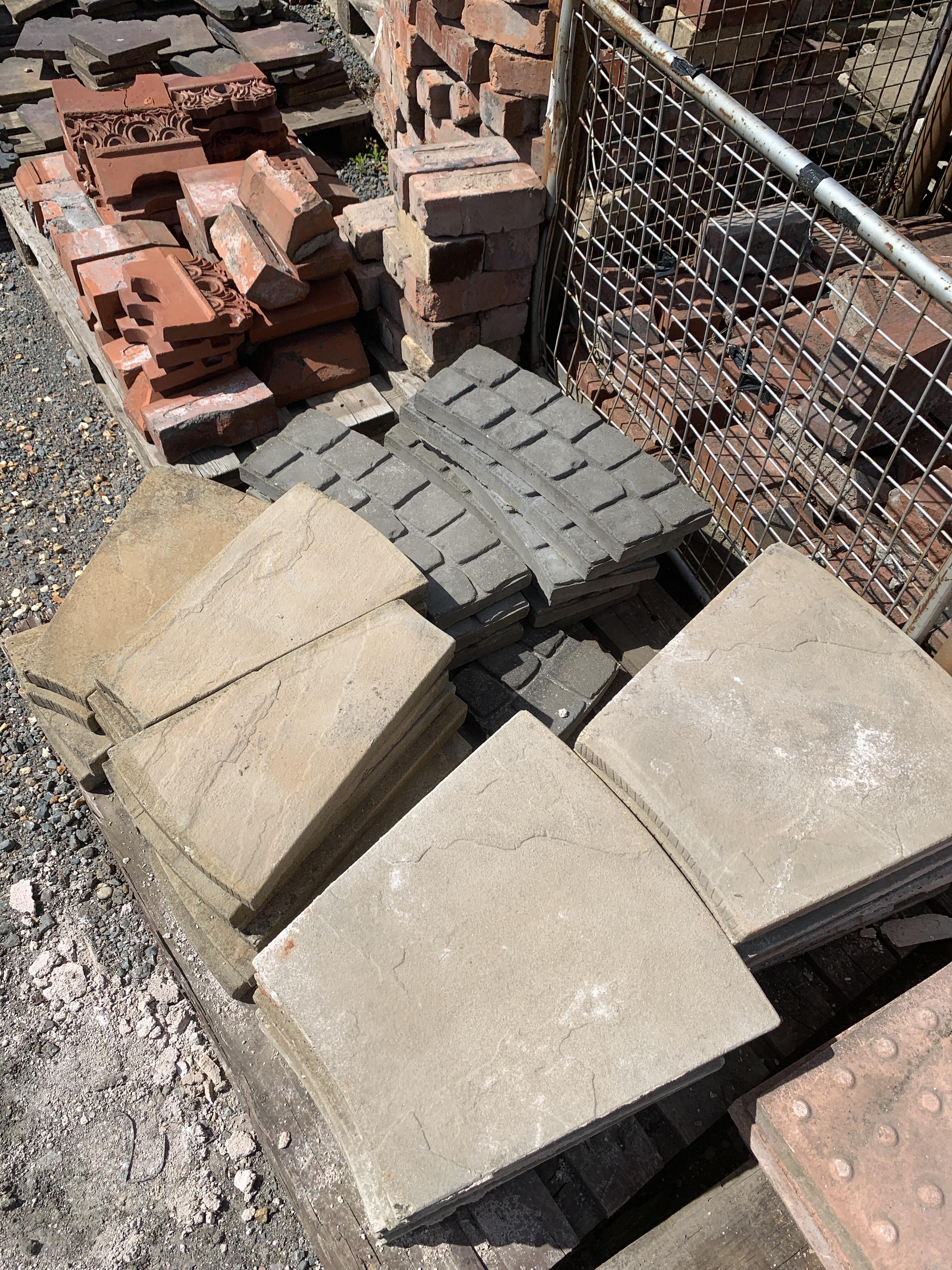 Reclaimed Circular Stone Sun Terrace Set
