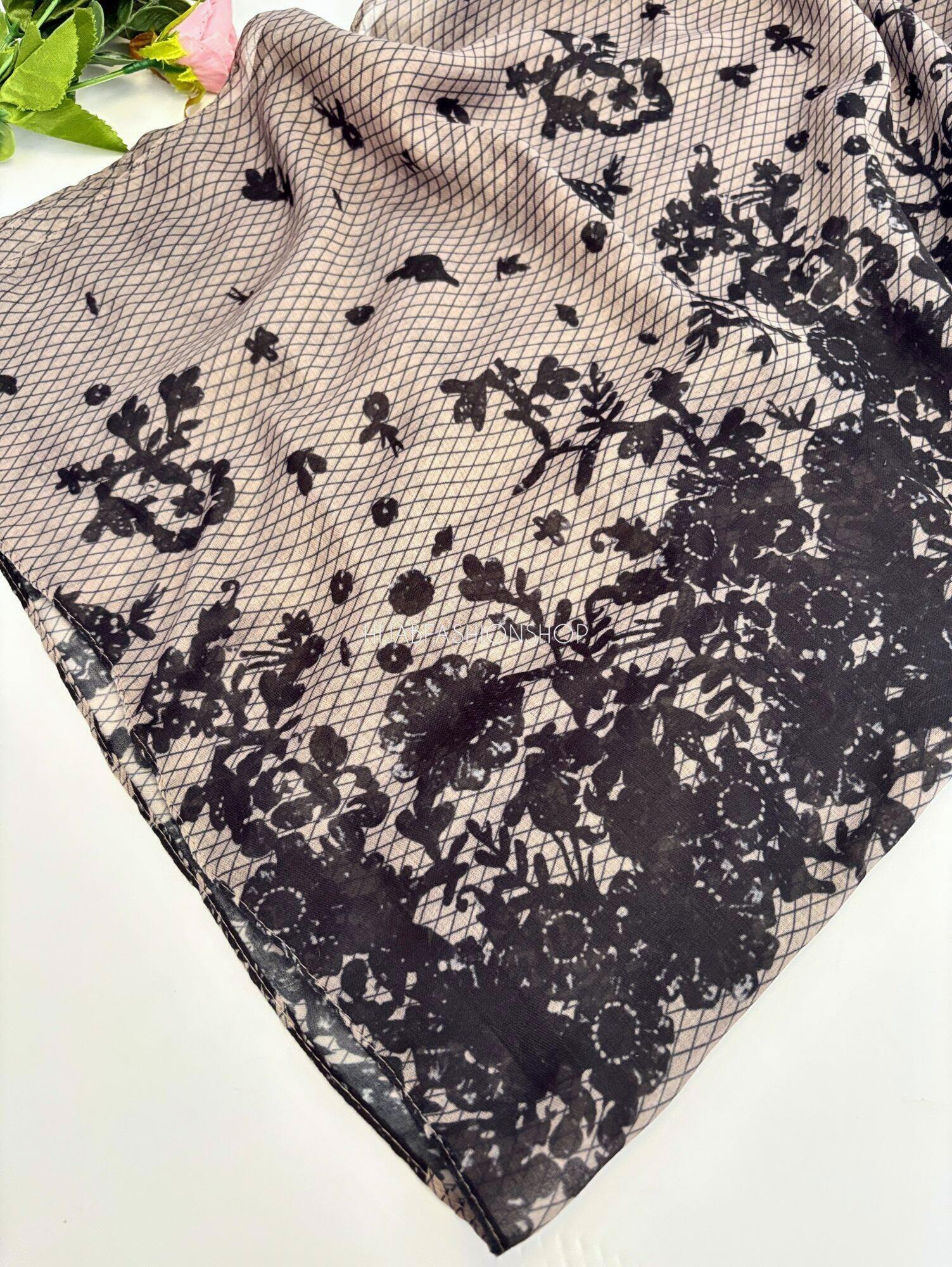 Chantilly lace hijab