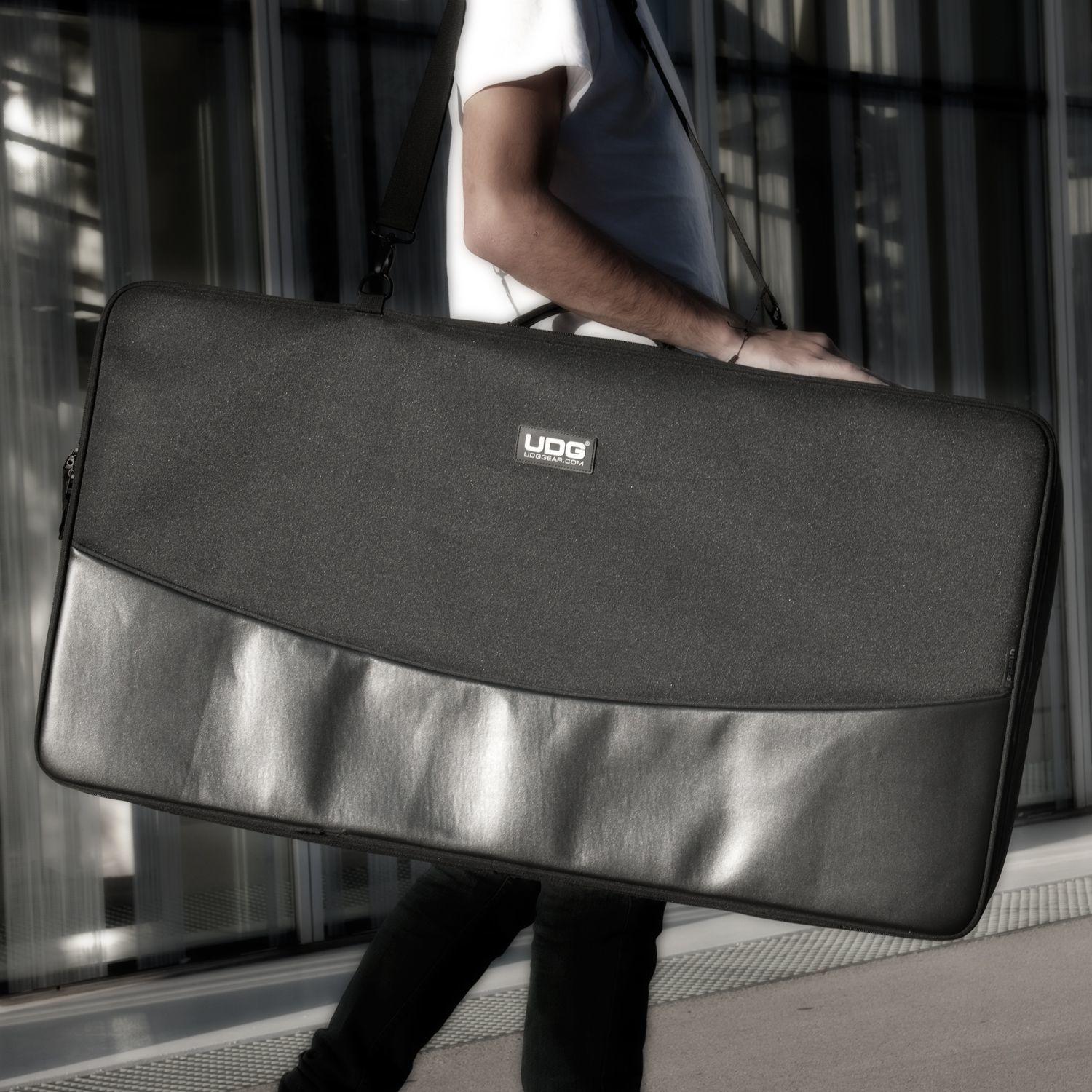 Urbanite MIDI Controller Sleeve Extra Large Black lifestyle image