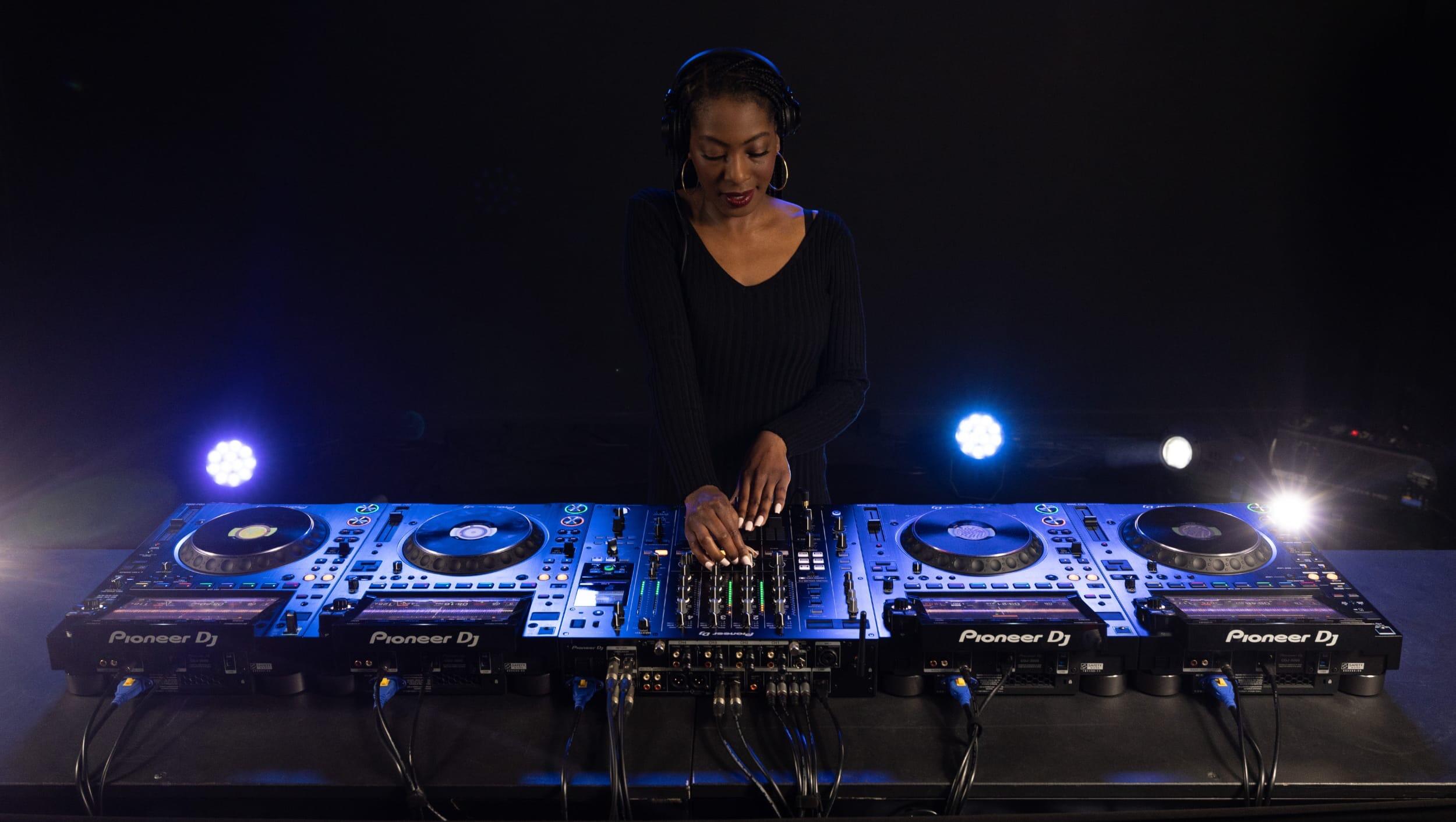 Pioneer DJ DJM-A9 lifestyle image 4