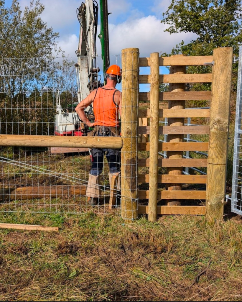 Never connect your fenceline to a gate post - treat as independent things.