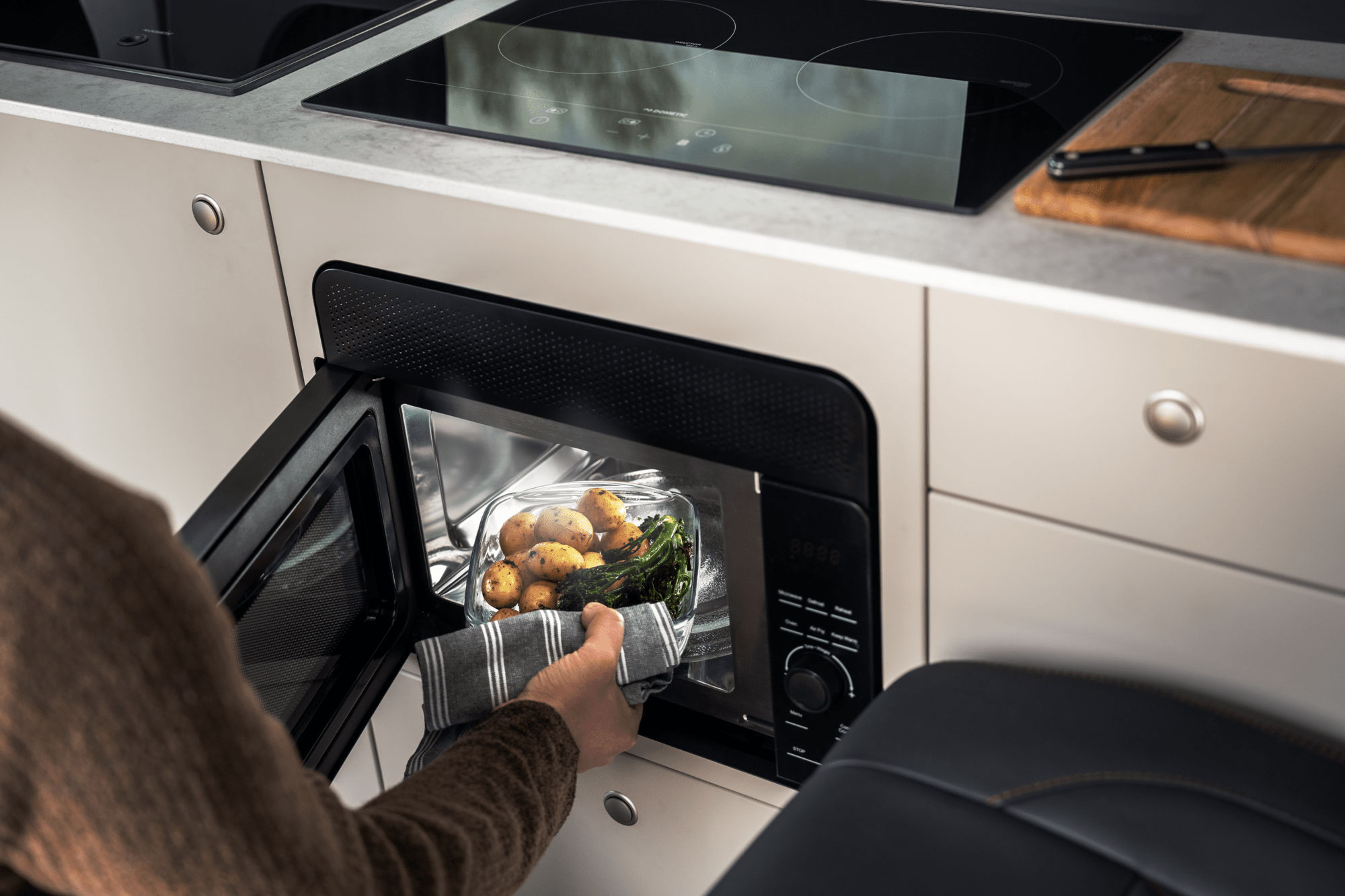 DOMETIC MWAO 3-in-1 Airfryer Microwave Oven Built-in Motorhome In Use