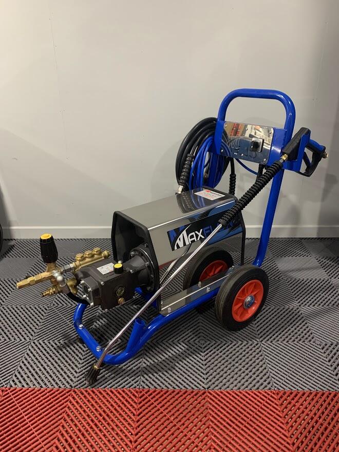 Maxflow c22 Washer in the Superclean Pressure Washers Showroom