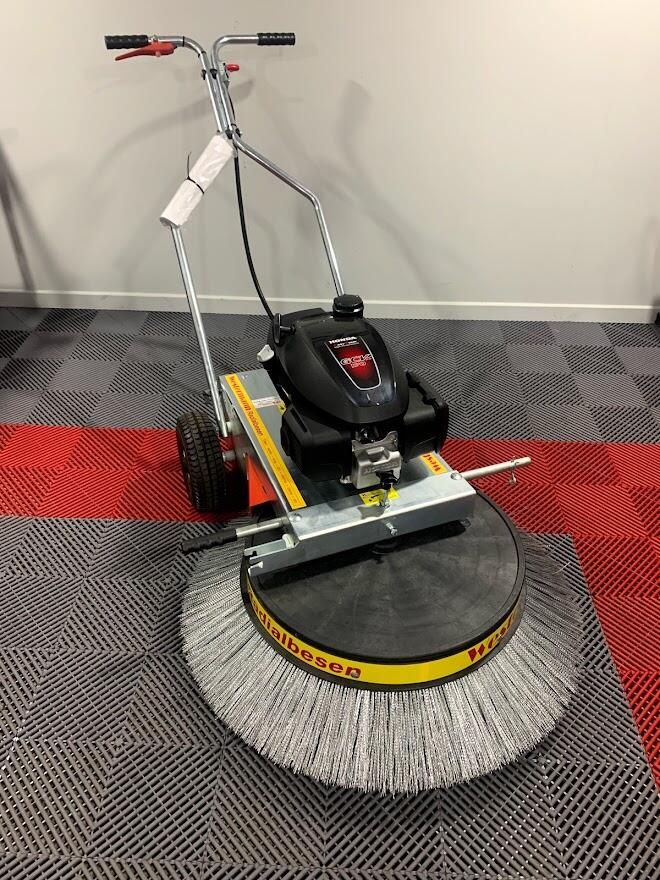 Westermann Honda Moss Brush WR870