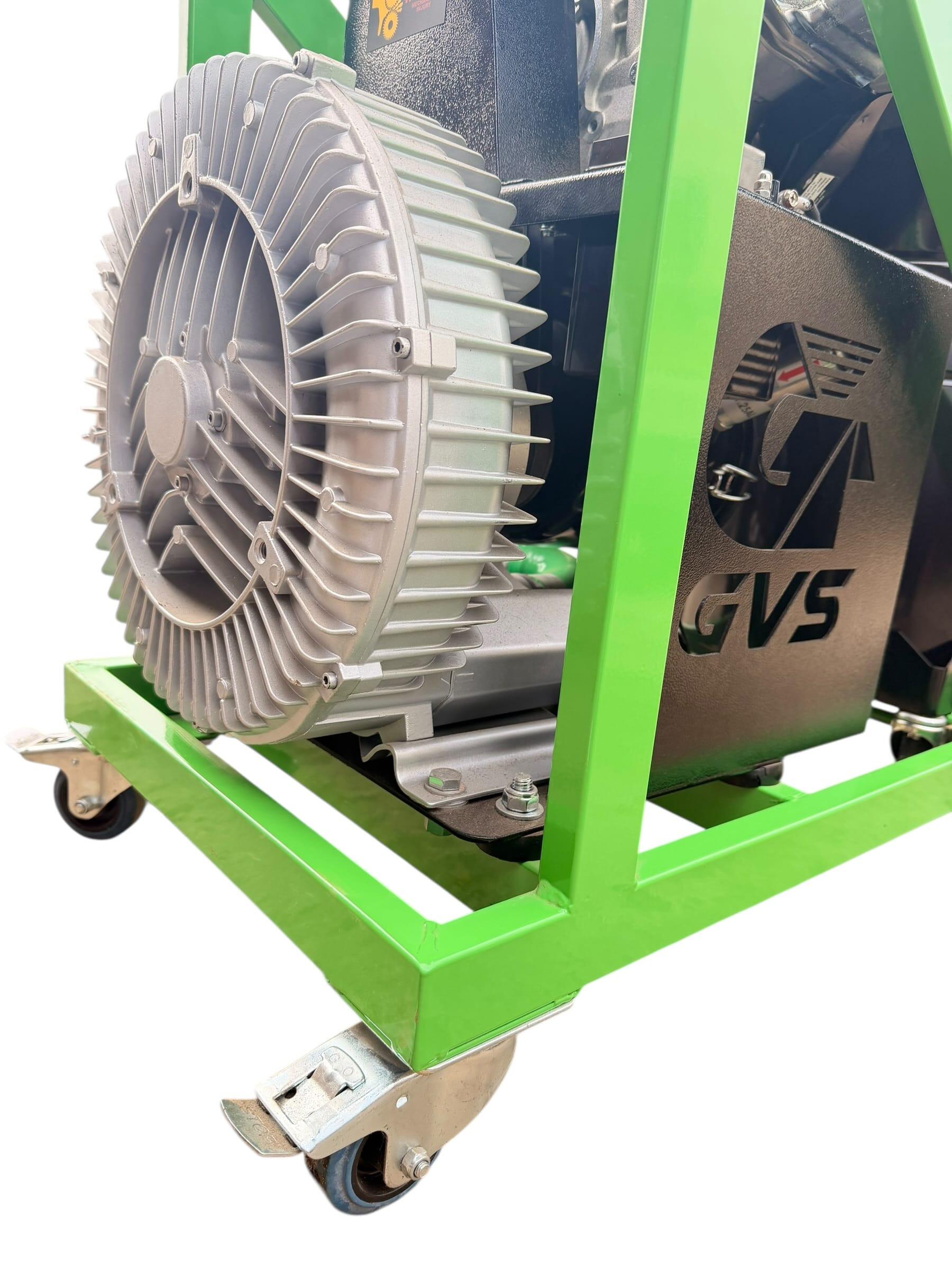 Destroyer Petrol Gutter Vacuum