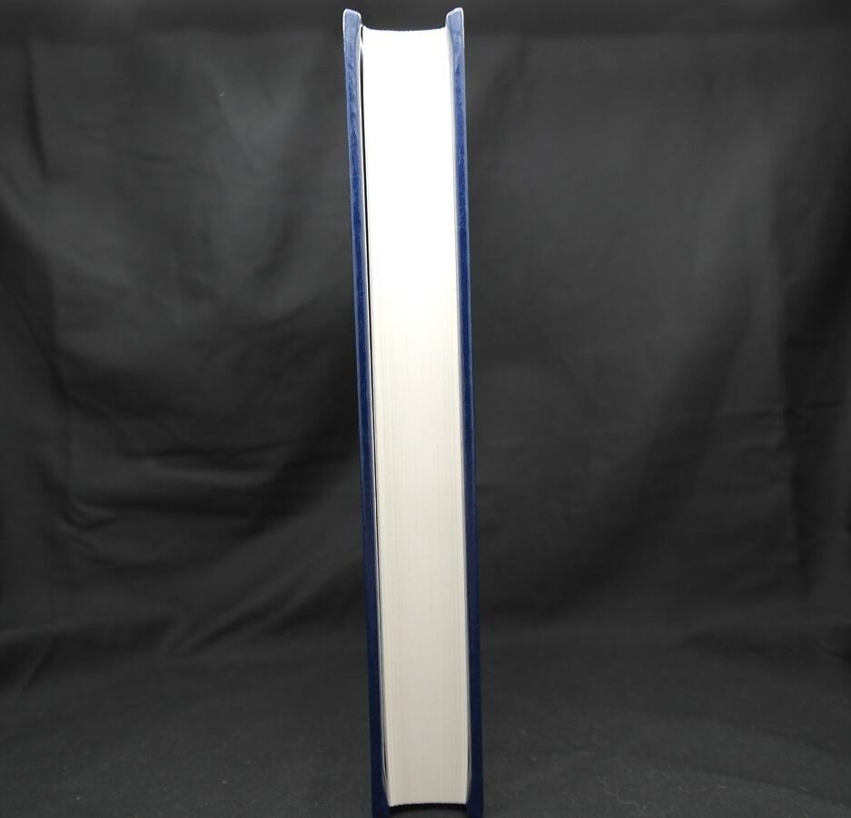 Ribbon marker and page edges – detail
