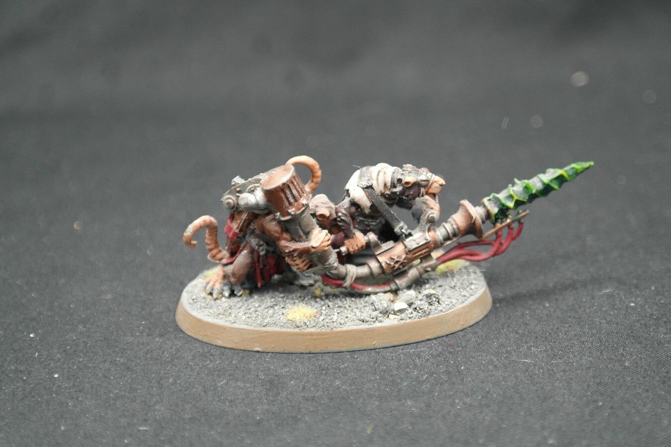 Warp-Grinder weapon team – front angle