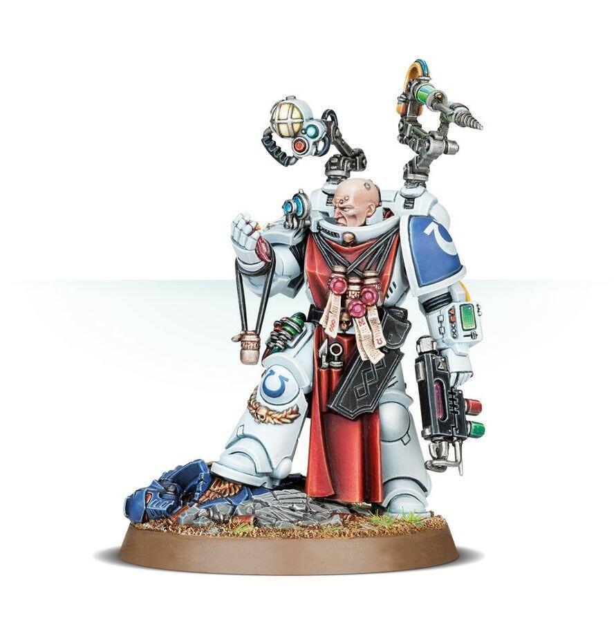 Pre-loved Primaris ETB Apothecary Warhammer 40k new on sprue display