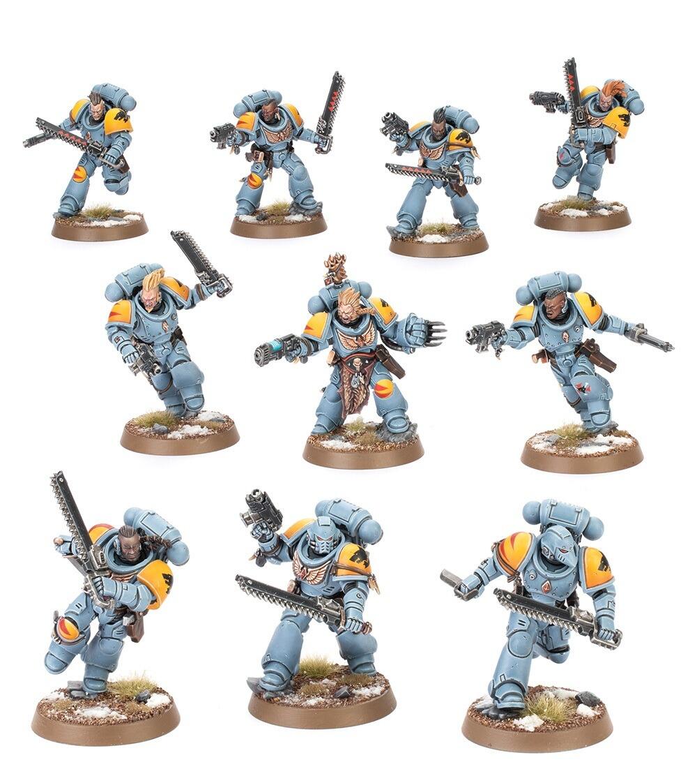 Blood Claws charging with chainswords and pistols