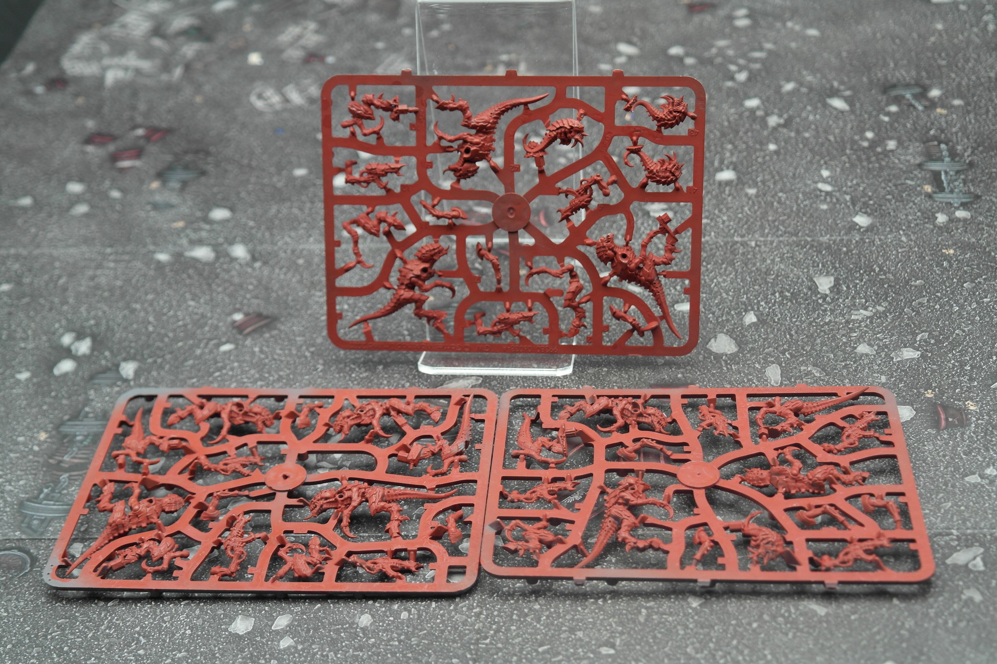 Pre-loved Termagants x10 new on sprue no bases front view