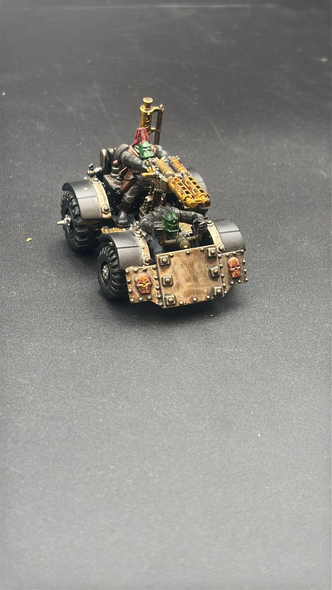 Pre-loved Ork Warbuggy old sculpt Orks Warhammer 40k fully built front view