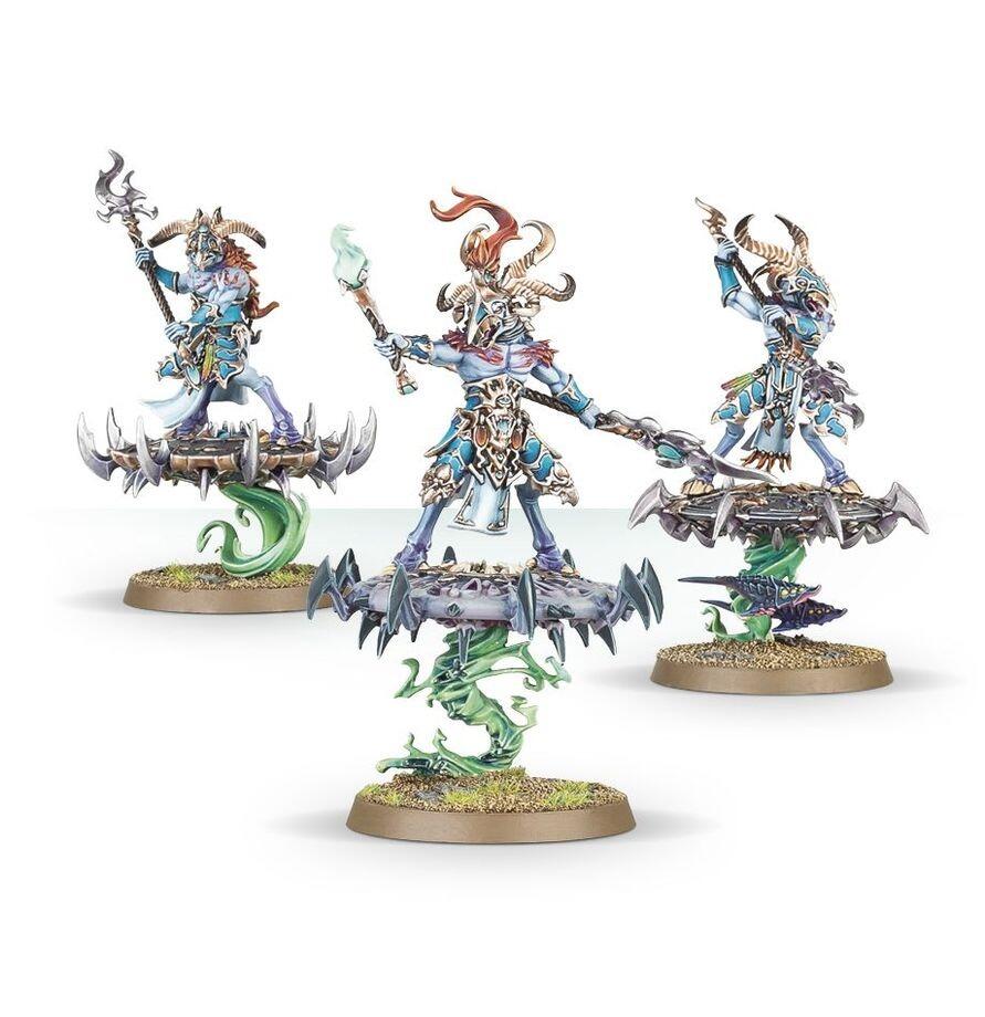 Tzaangor Enlightened miniatures assembled