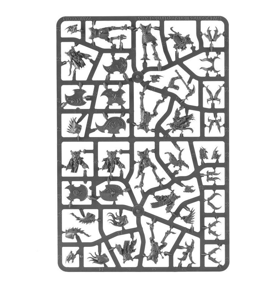 Tzaangors miniature on sprue - Bodies and shields