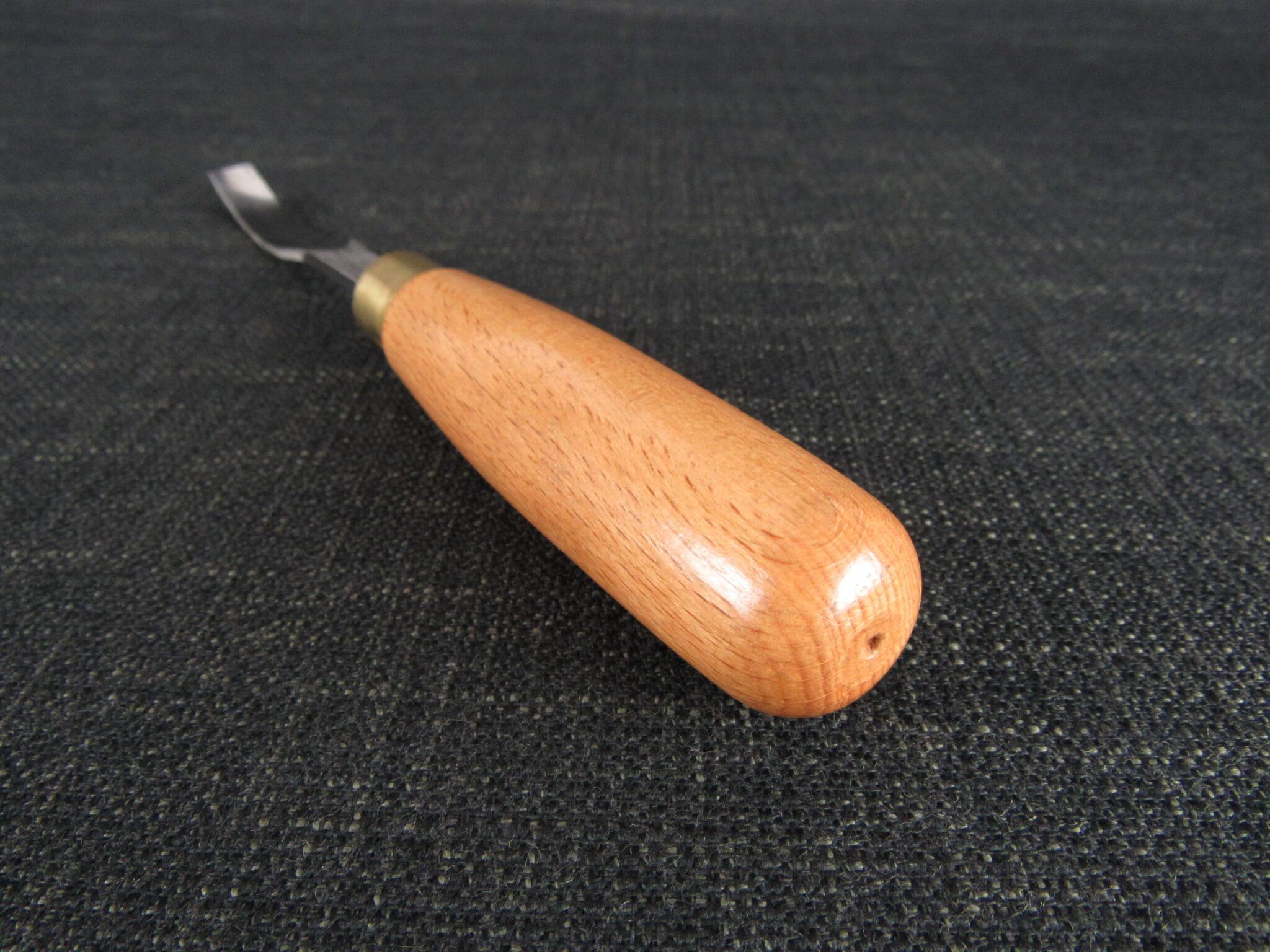 ASHLEY ILES No 12 Curved Carving Gouge - 7/16 inch