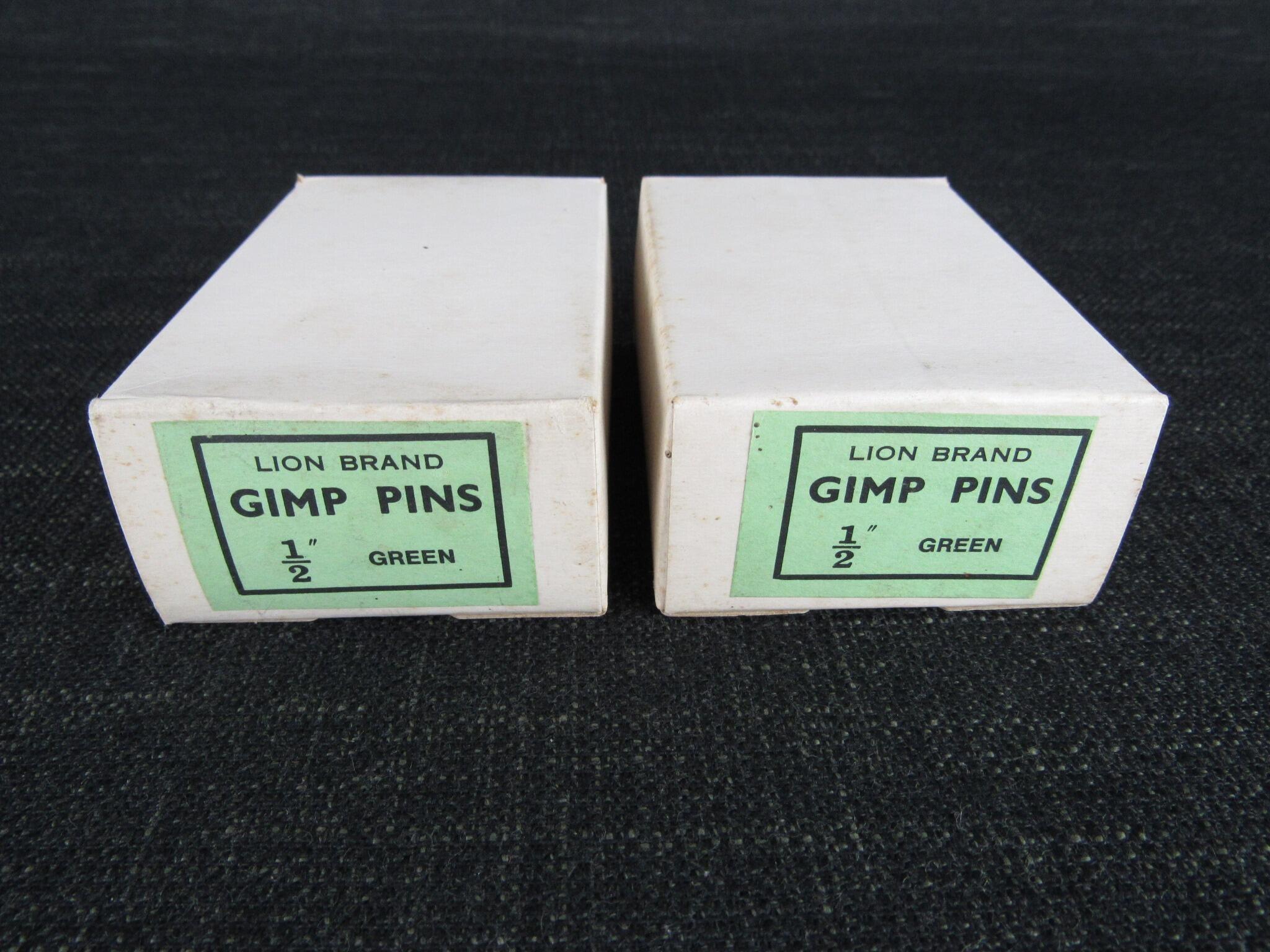 Vintage LION Brand Gimp Pins - 1/2 inch Green