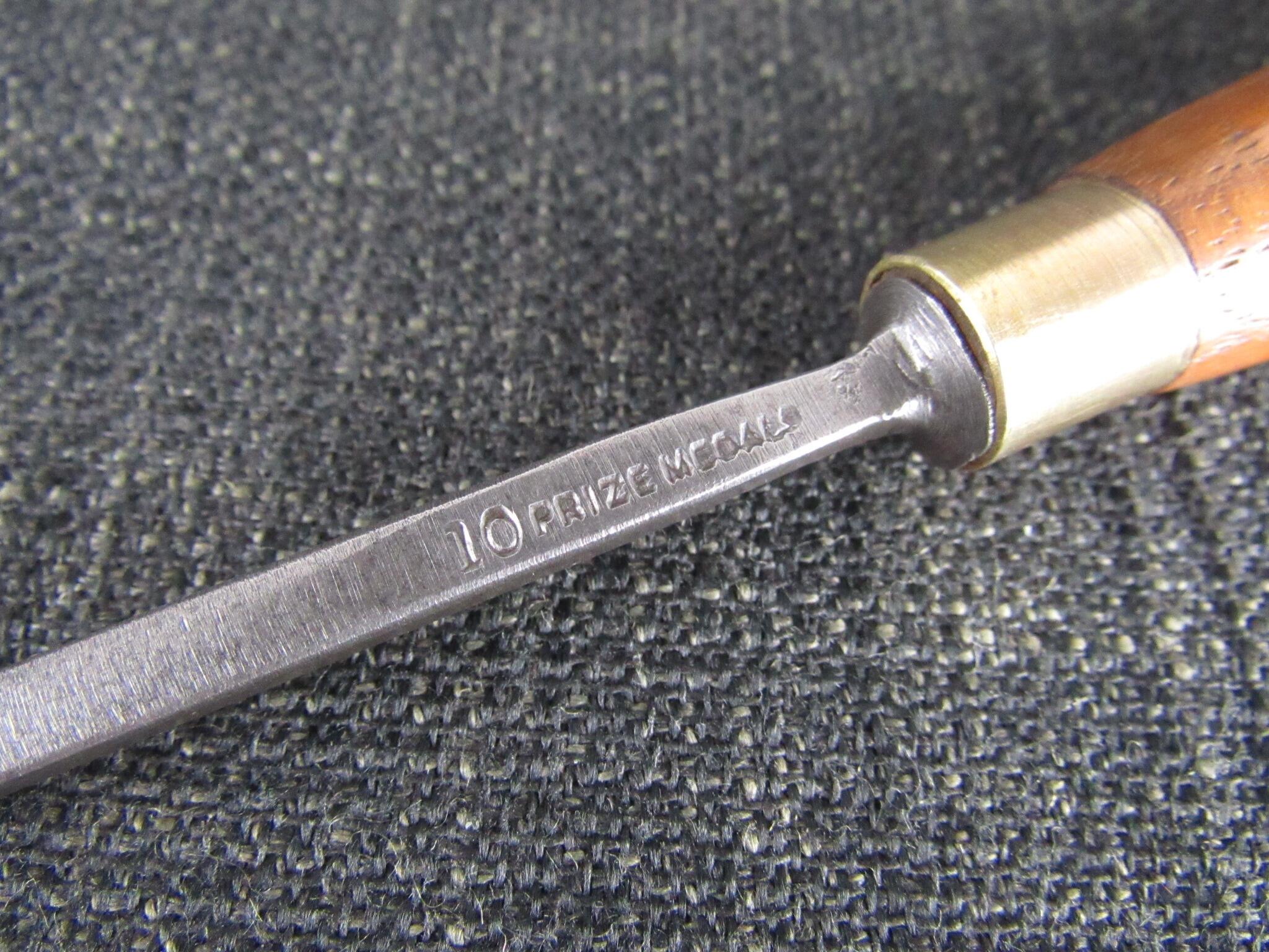 JB ADDIS 3/16 inch Carving Chisel - 5mm