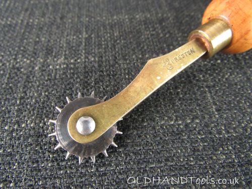 EDWARD PRESTON Pricking Wheel or Stitching Wheel