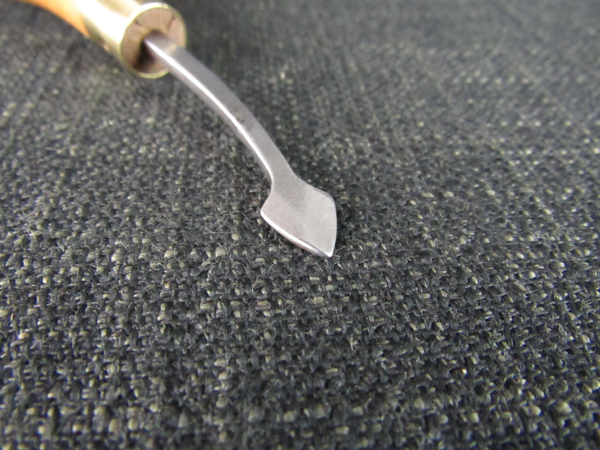 T SMITH Crease Iron