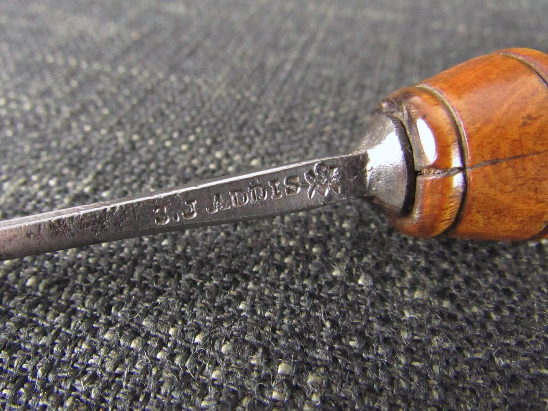 SJ ADDIS Deep Carving Gouge - 1/8 inch
