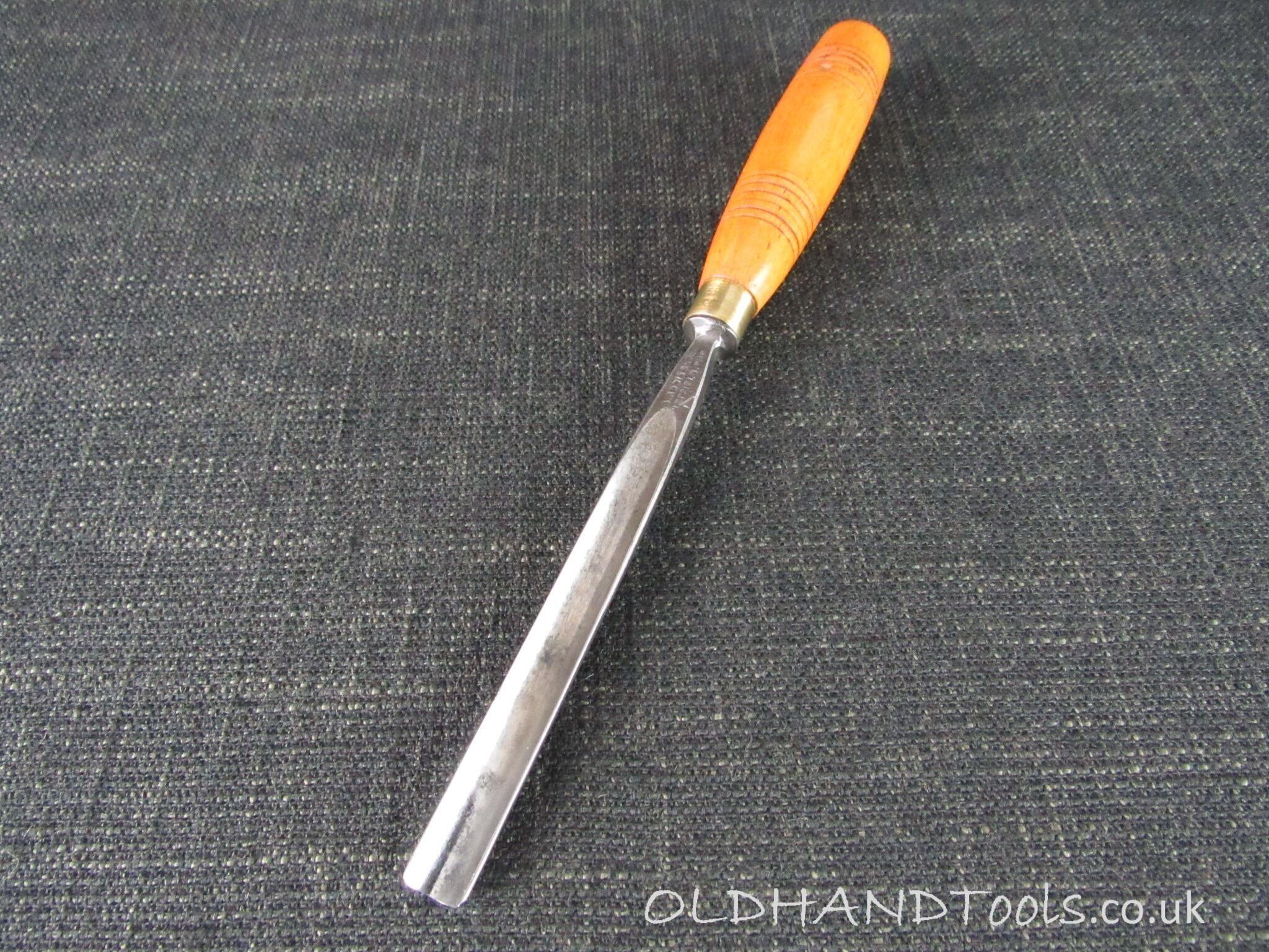 JB ADDIS 3/8 inch No 7 Carving Gouge