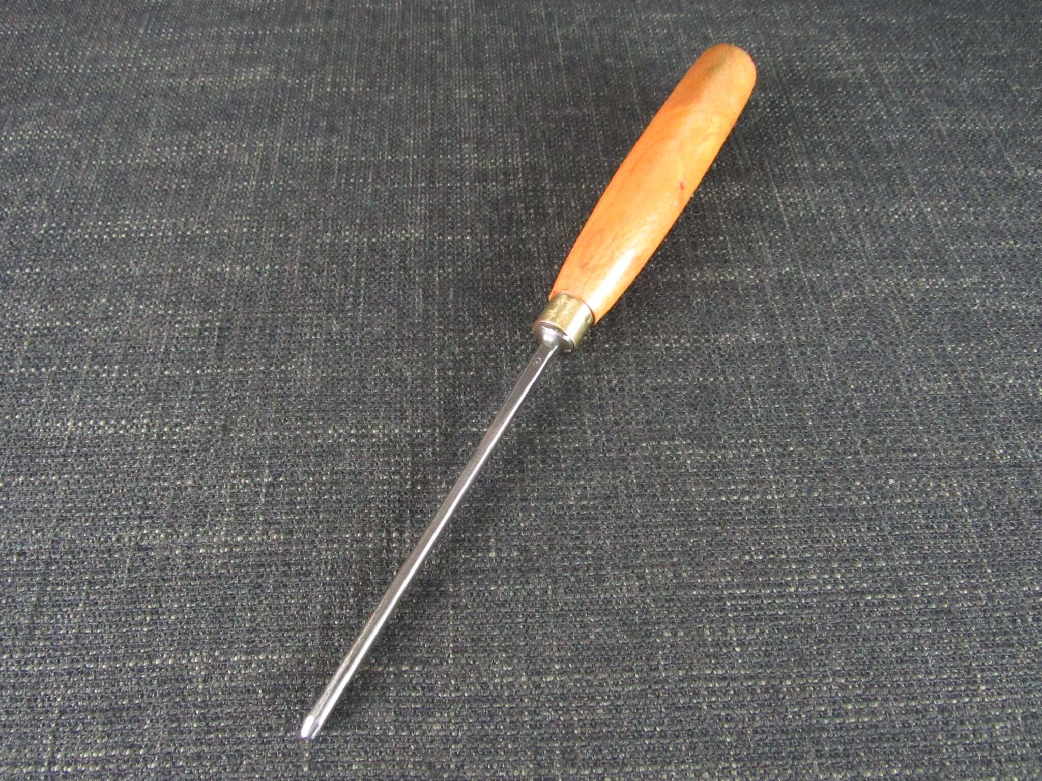 HERRING 1/8 inch No 6 Carving Gouge