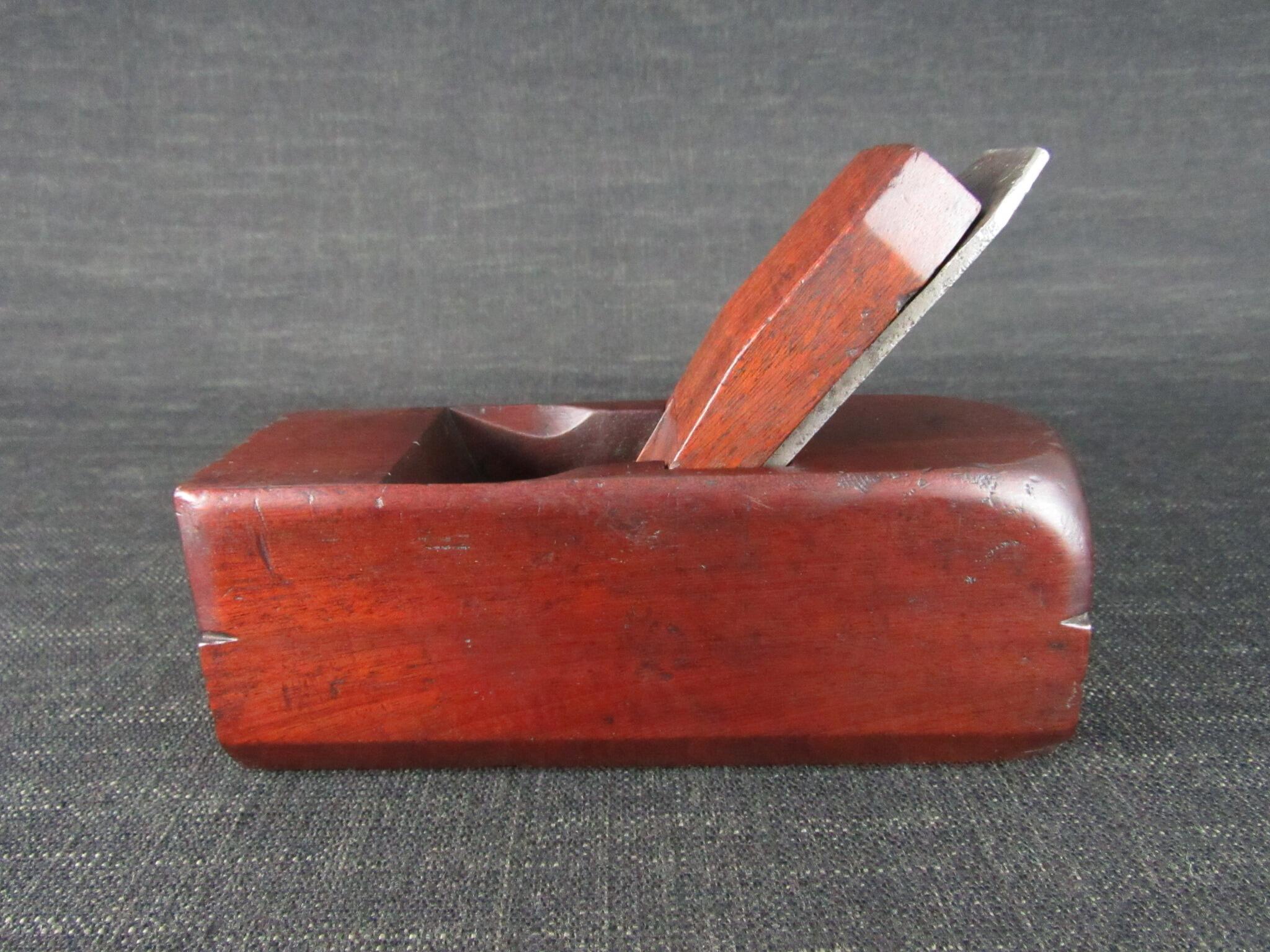 Mahogany Smoothing Plane with Convex Sole