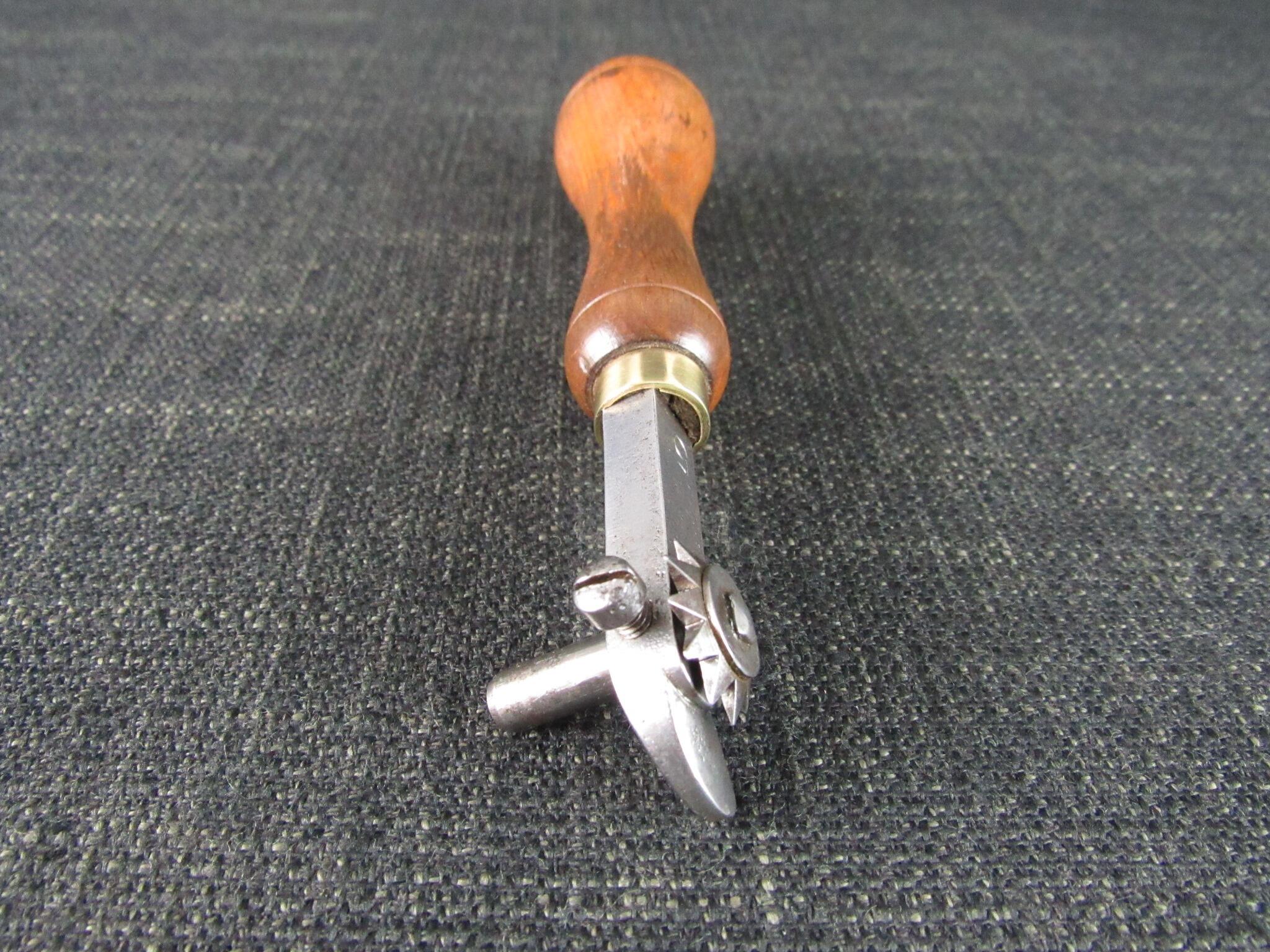 J OXLEY Shoe Makers Peg Wheel