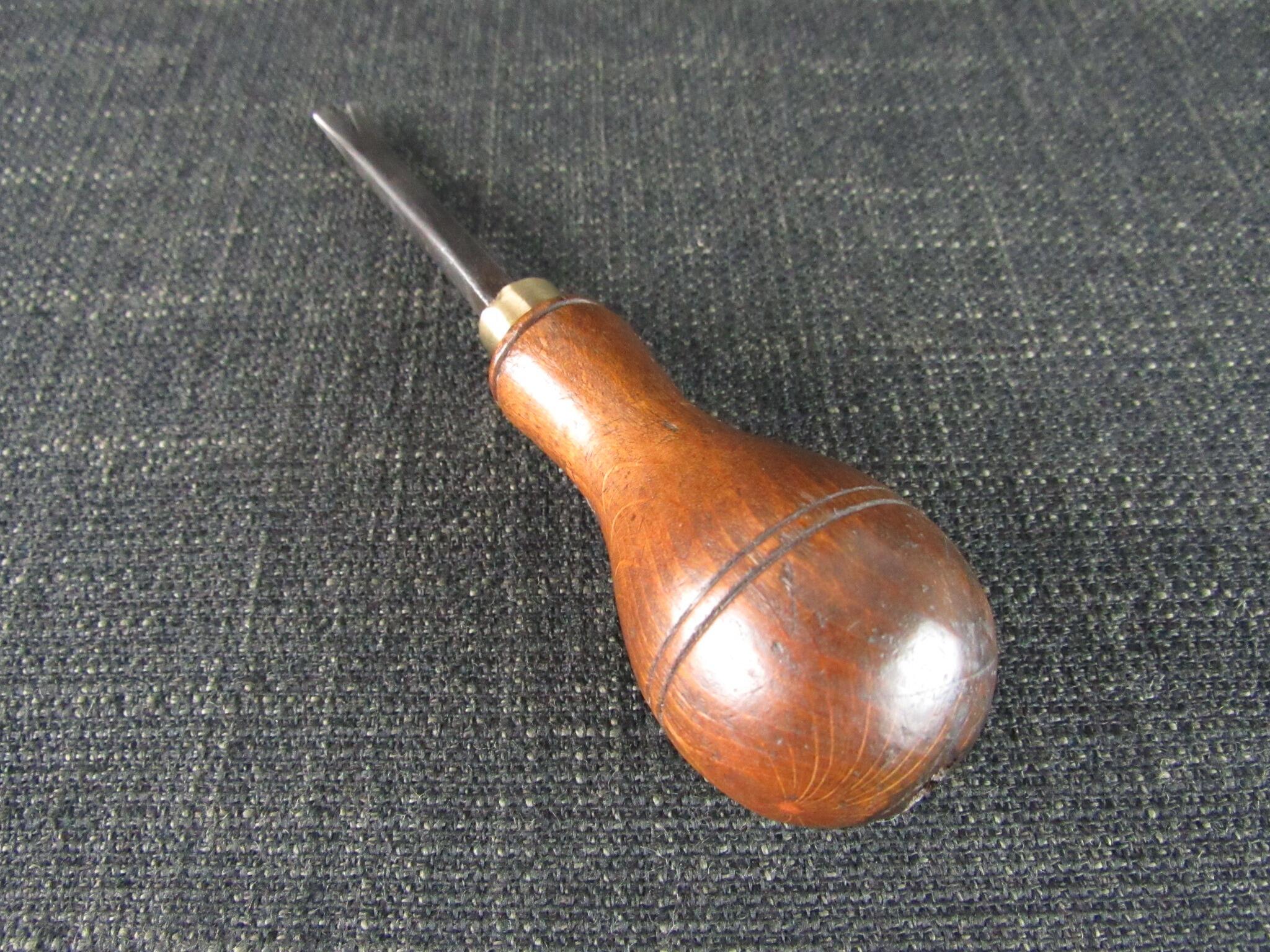 Nail Claw Tack Lifter