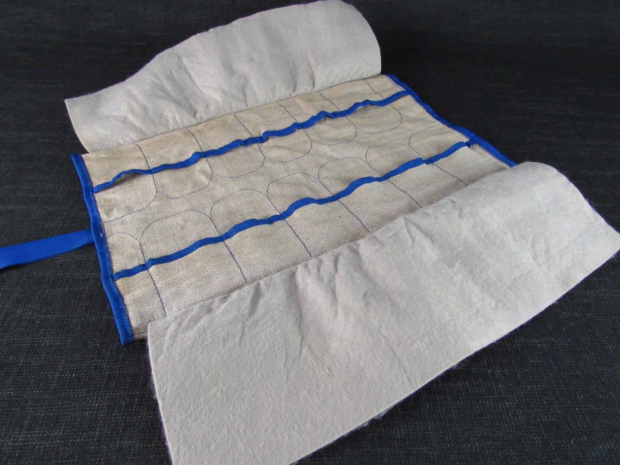 PFEIL 12 Pocket Tool Roll