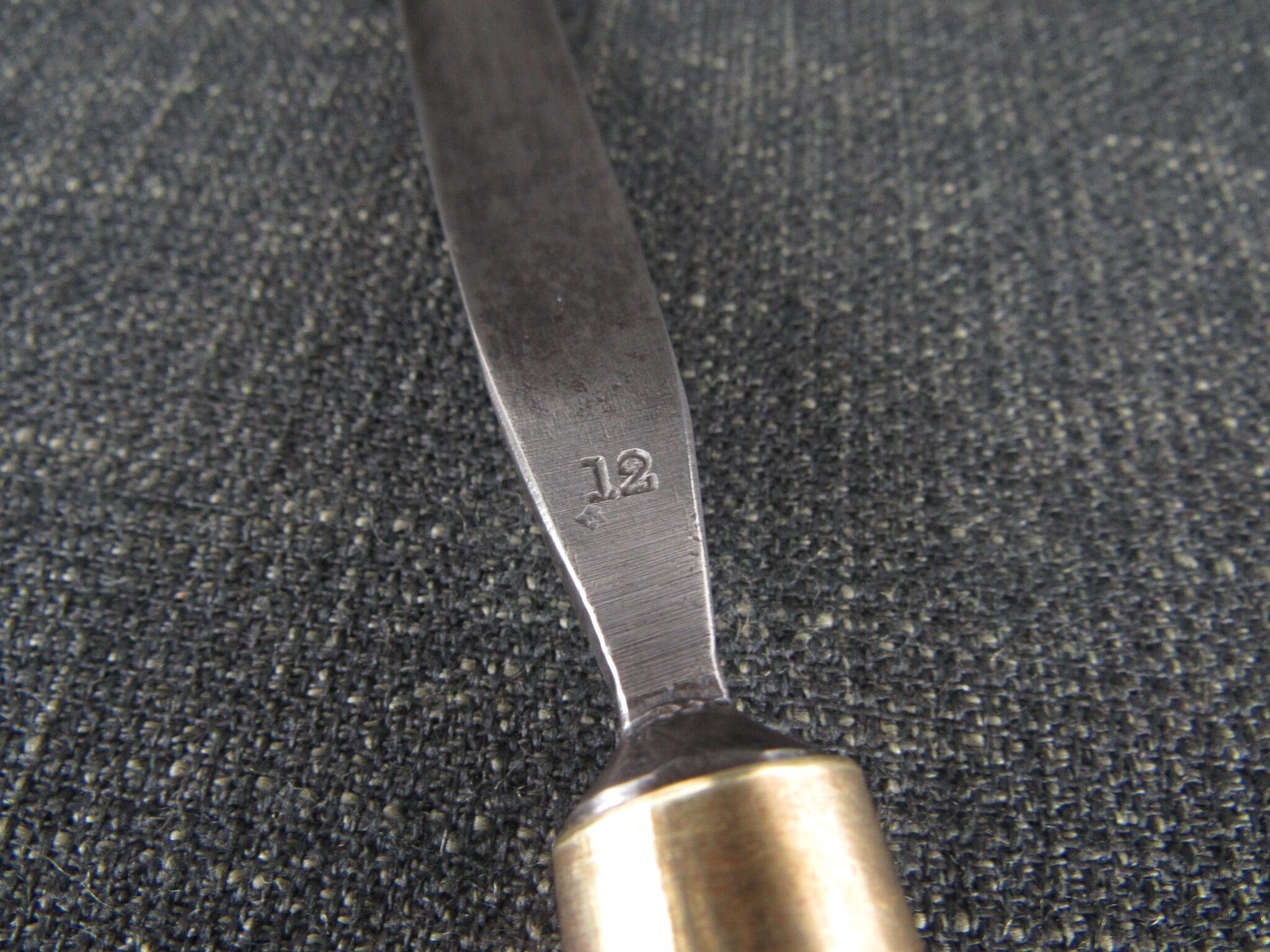 SJ ADDIS London 11/16 inch No 12 Curved Carving Gouge - 18mm