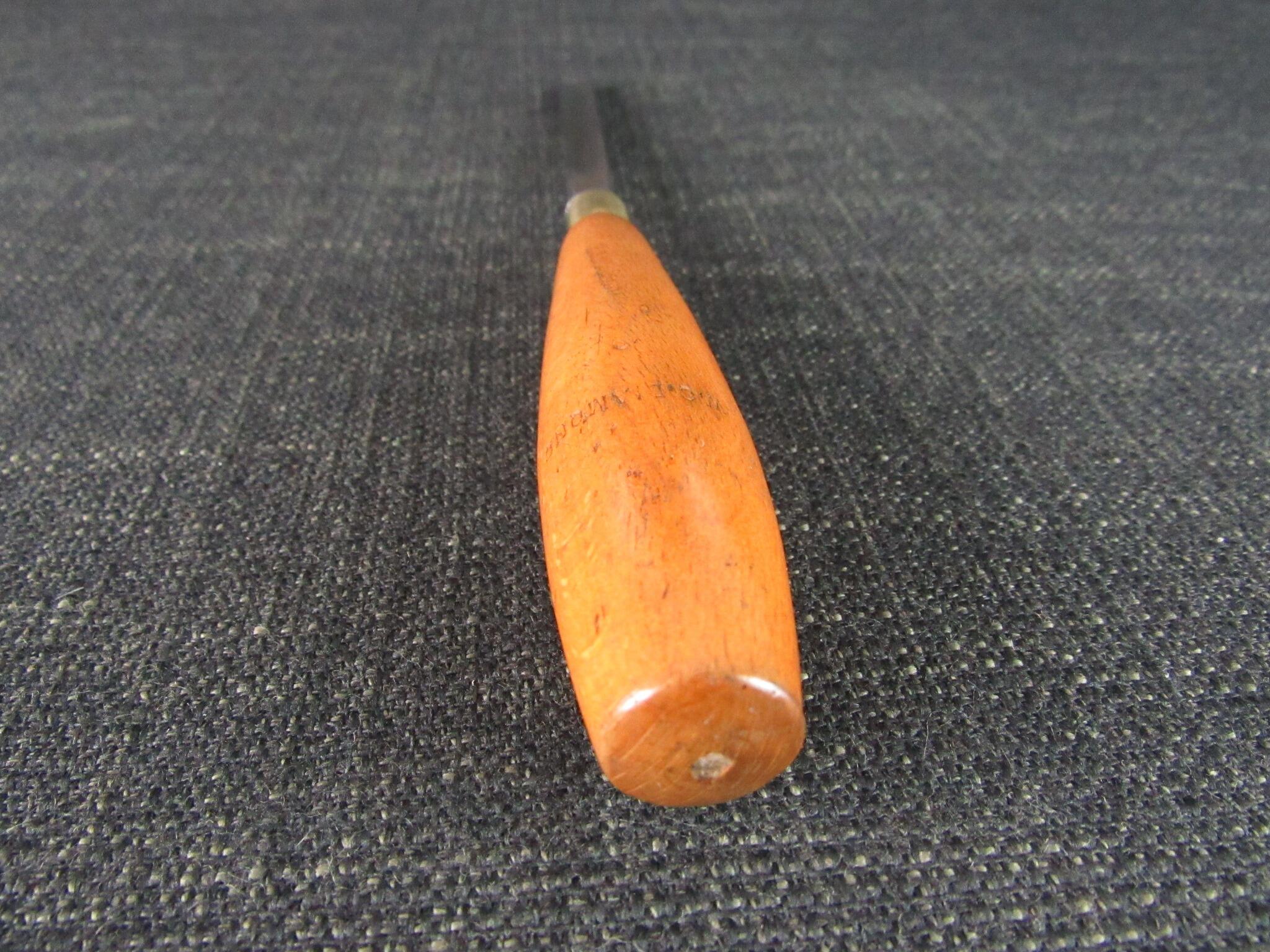 HENRY TAYLOR 3/8 inch Straight Carving Gouge - No 7 Sweep