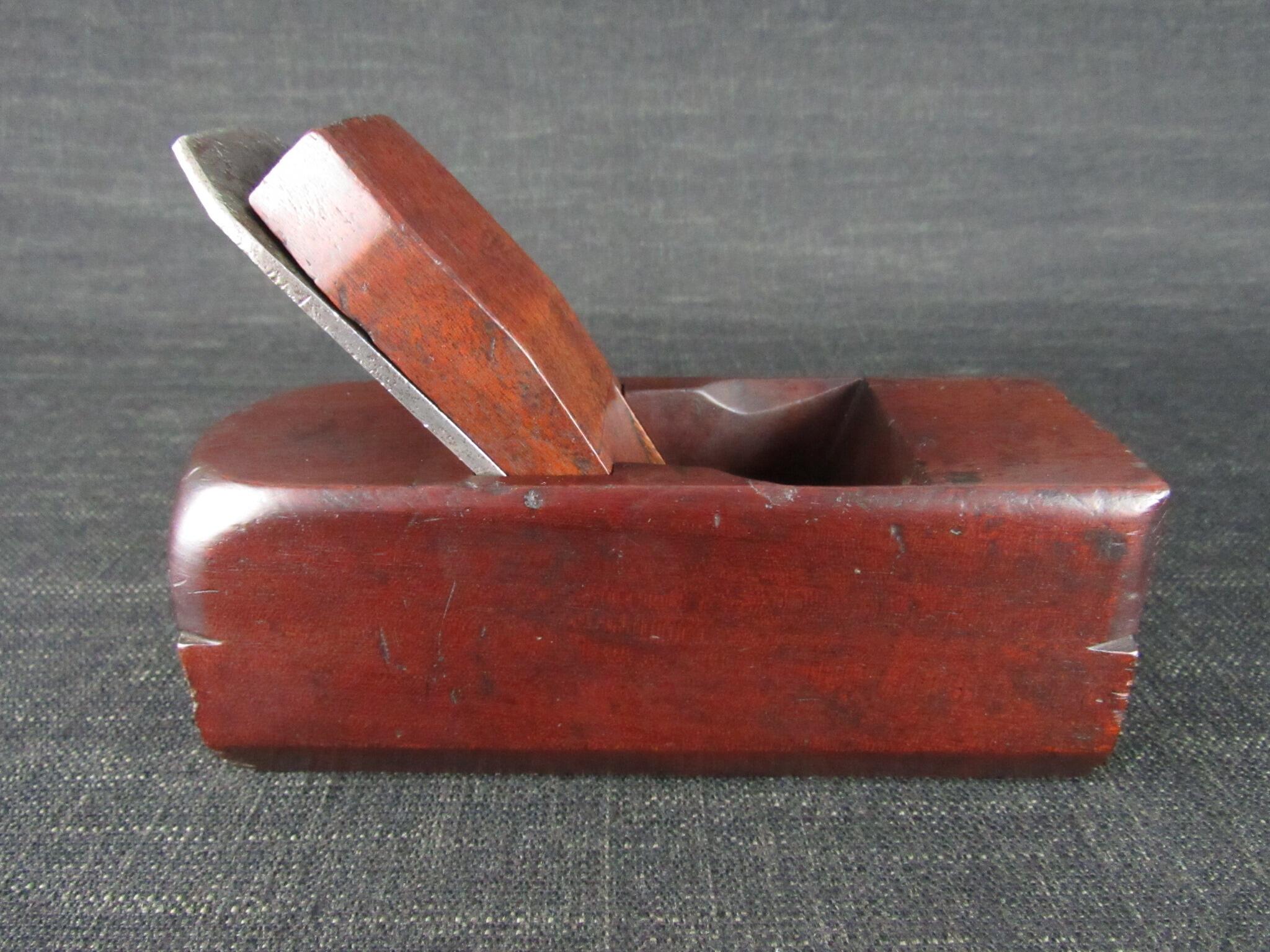 Mahogany Smoothing Plane with Convex Sole