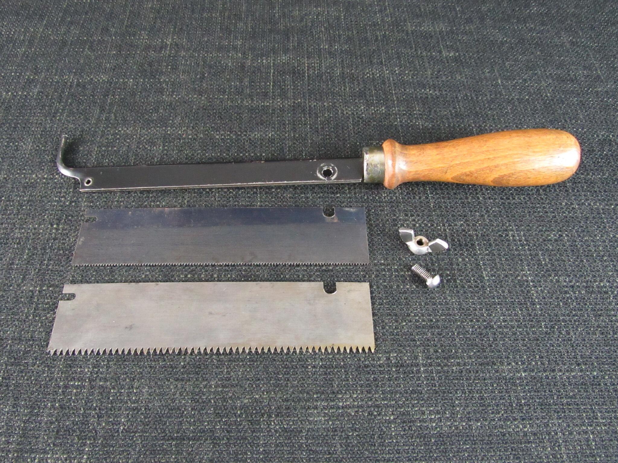 Blitz Saw with 2 Blades