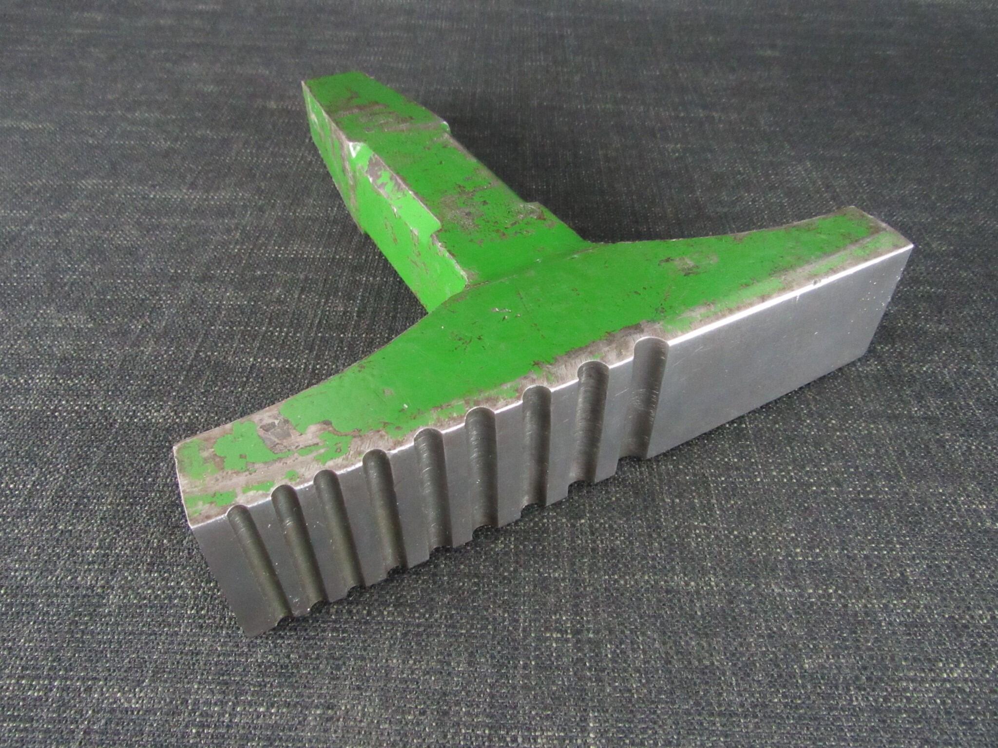 Blacksmiths Creasing Iron Stake Anvil - Tinsmiths Creasing Stake