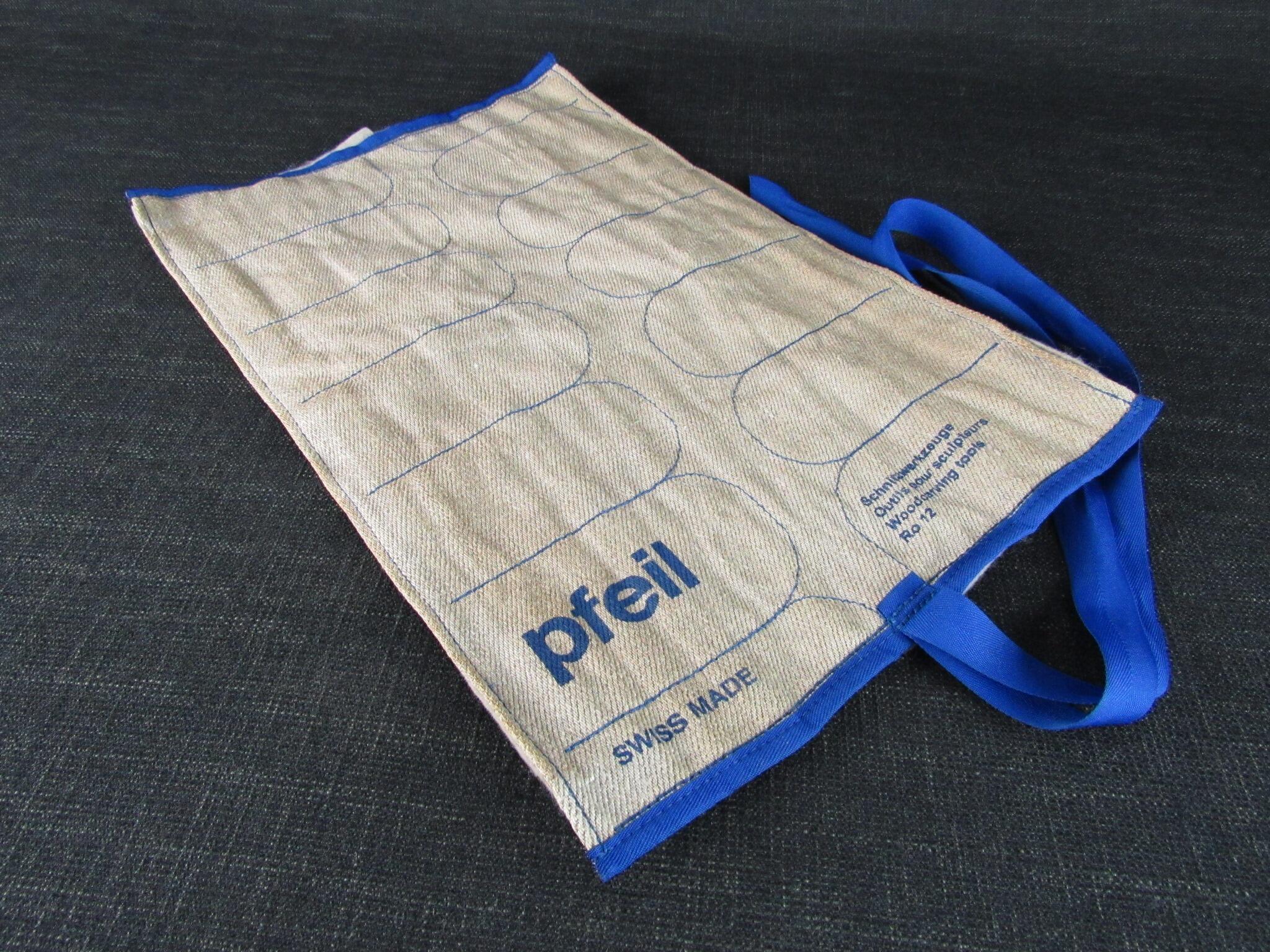 PFEIL 12 Pocket Tool Roll