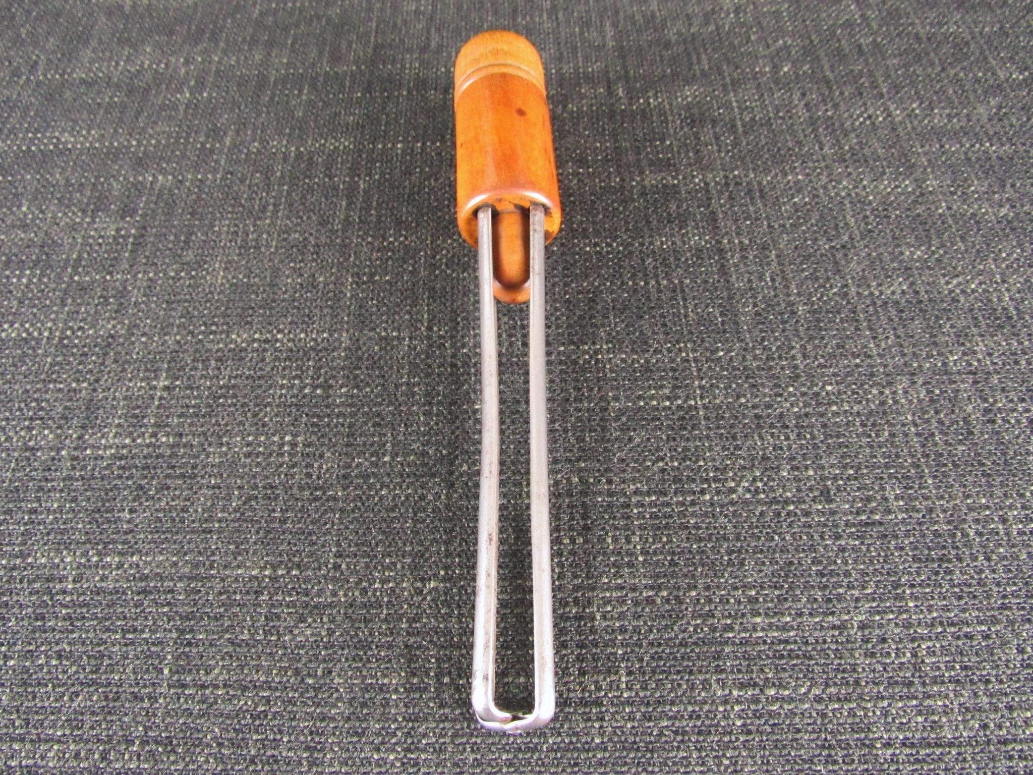 Prov Pat 21672/10 HINDES Hair Curler ???