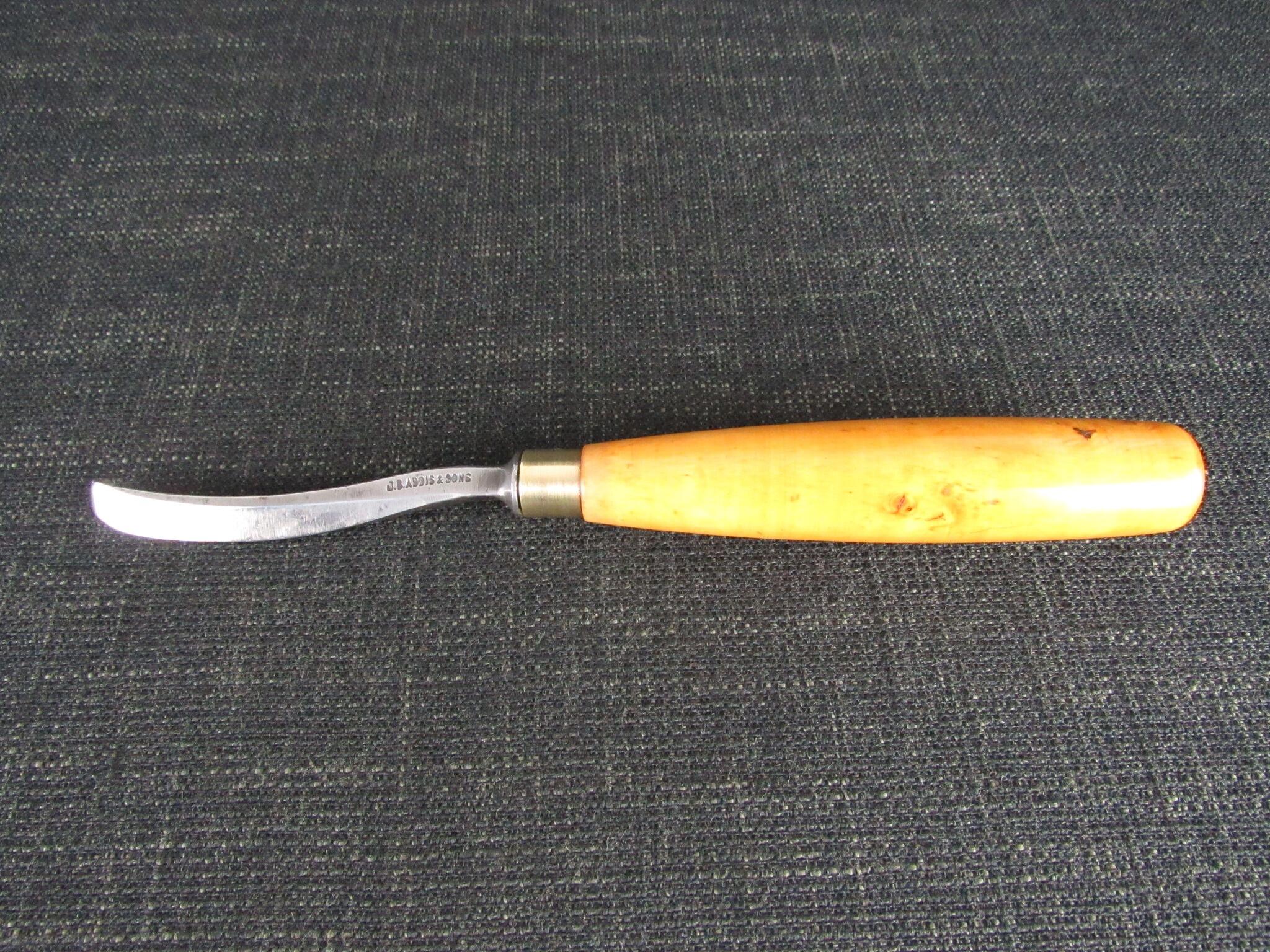 JB ADDIS 45 Degree Curved V Carving Tool - 1/4 inch 7mm