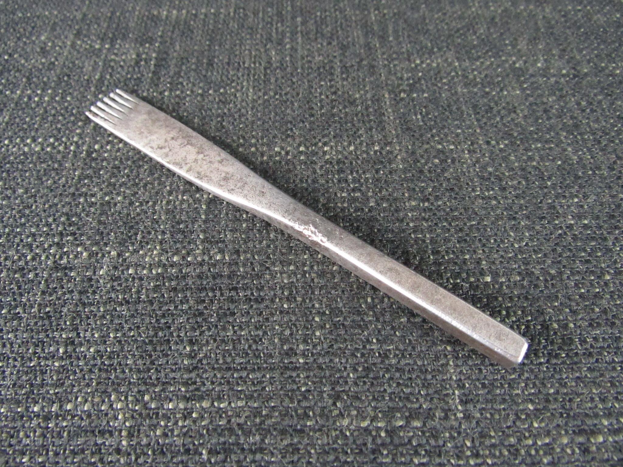 DIXON No 13 Pricking Iron Punch