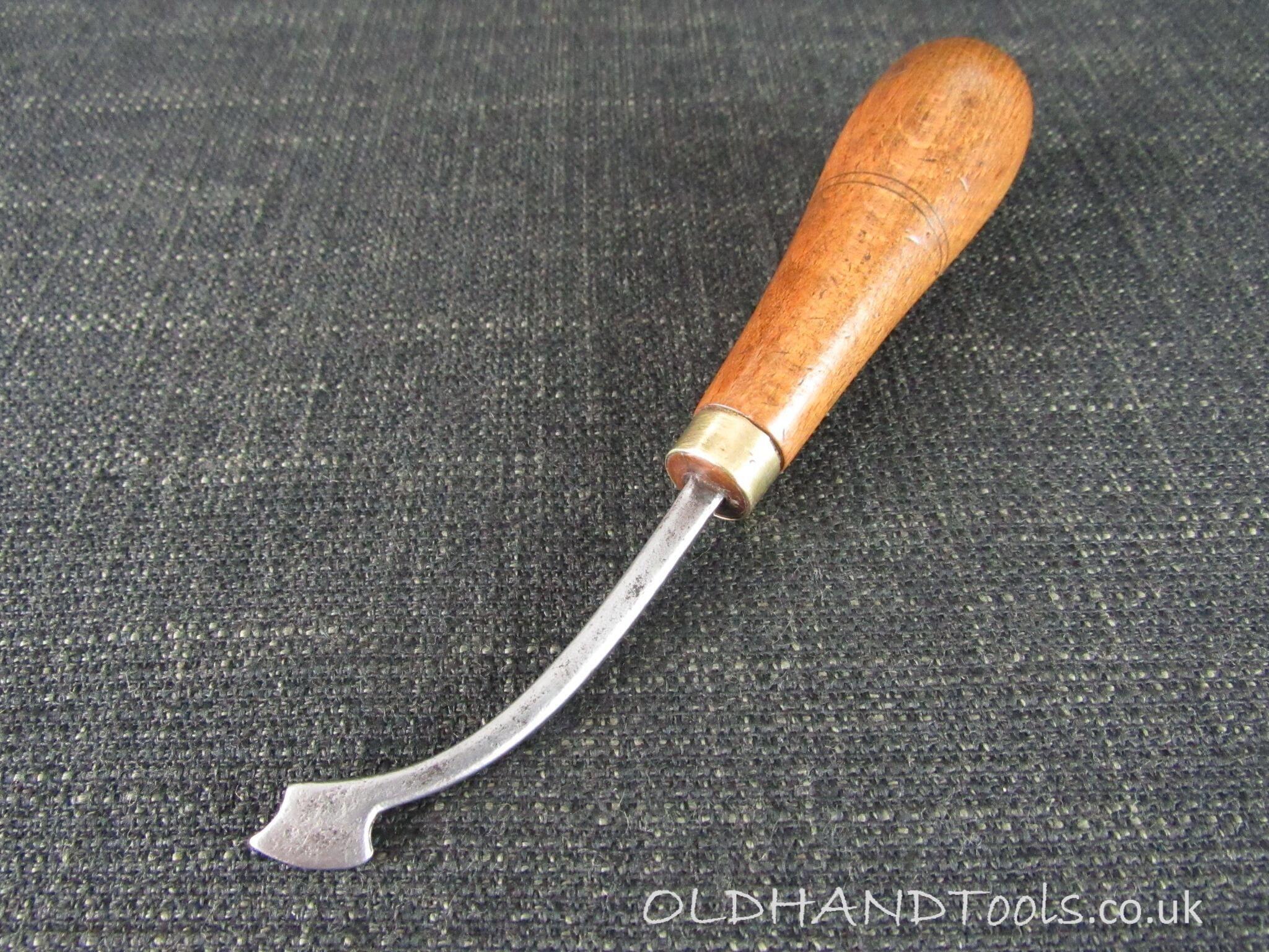 Saddlers Double Crease Iron