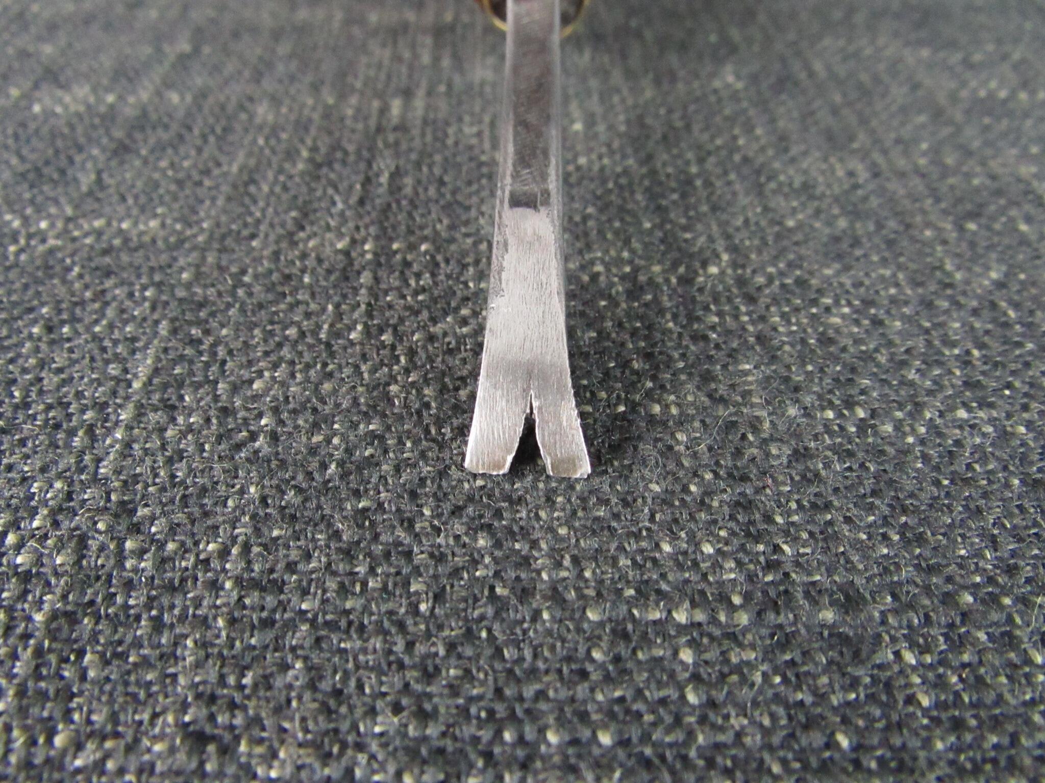 Nail Claw Tack Lifter
