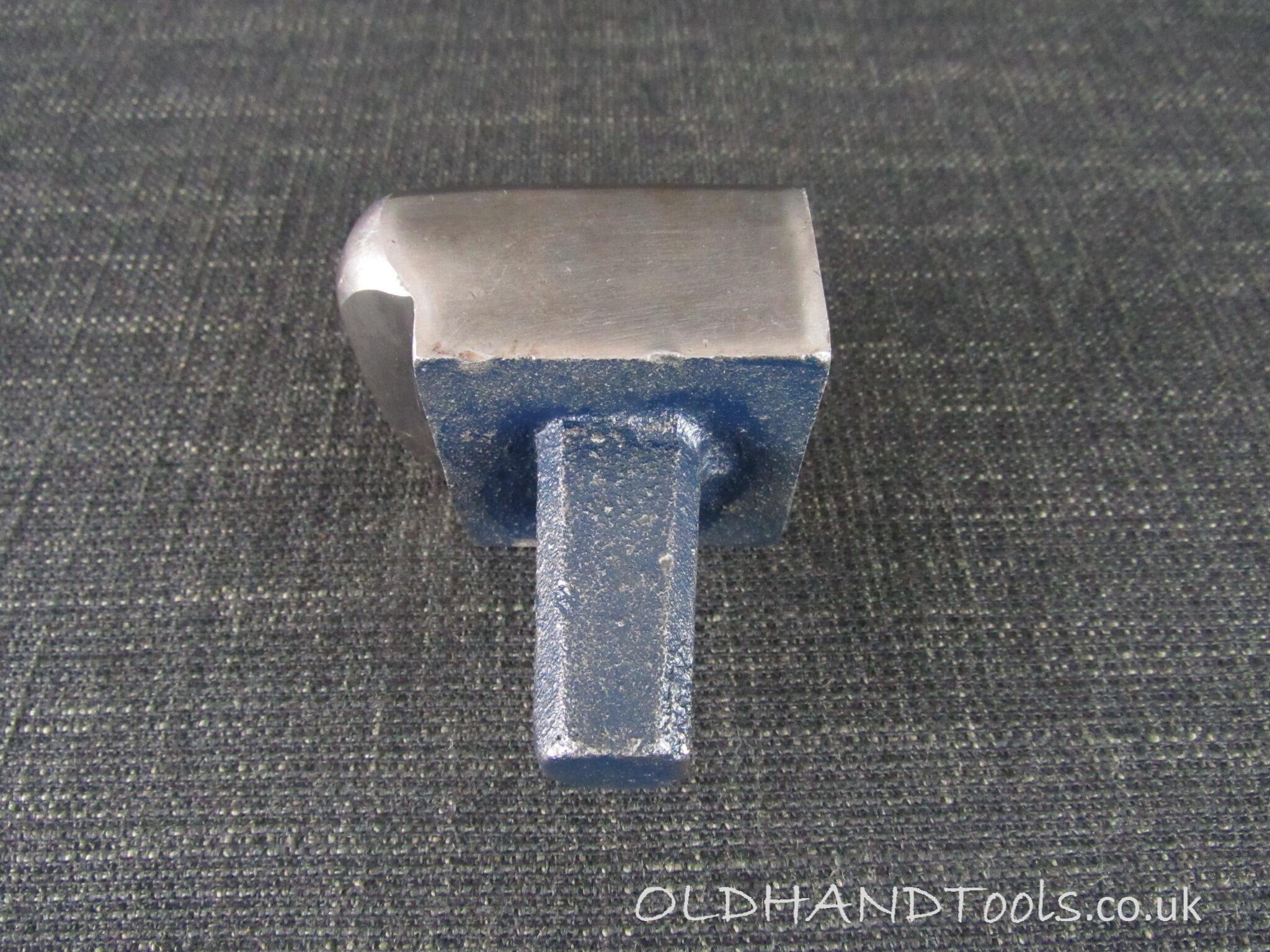 WHITEHOUSE Stake Horse Head Anvil - Saddle
