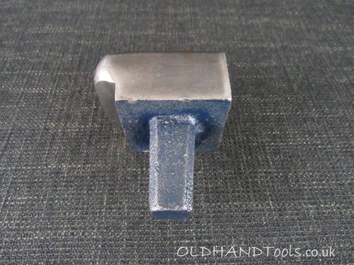 WHITEHOUSE Stake Horse Head Anvil - Saddle