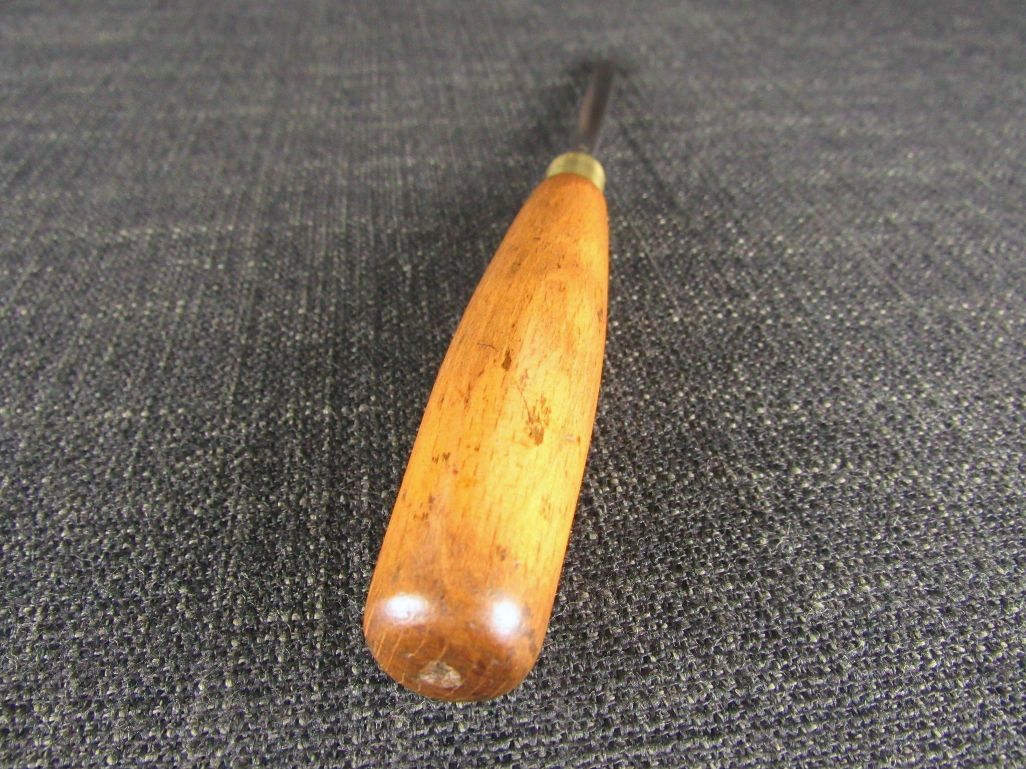 MARPLES No.7 Straight Carving Gouge - 1/4 inch