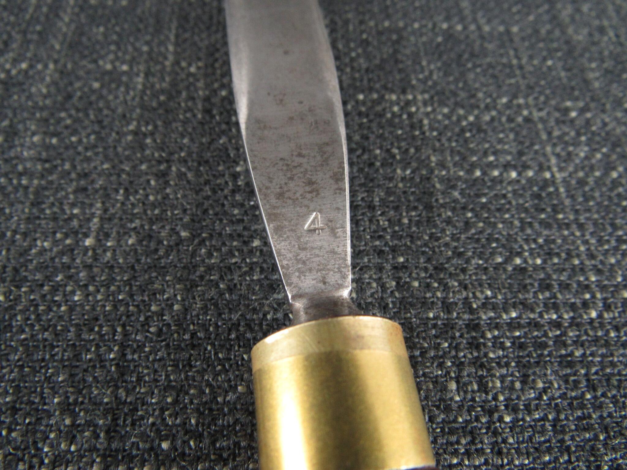 ASHLEY ILES 5/8 inch No 4 Straight Carving Gouge - Bubinga Handle