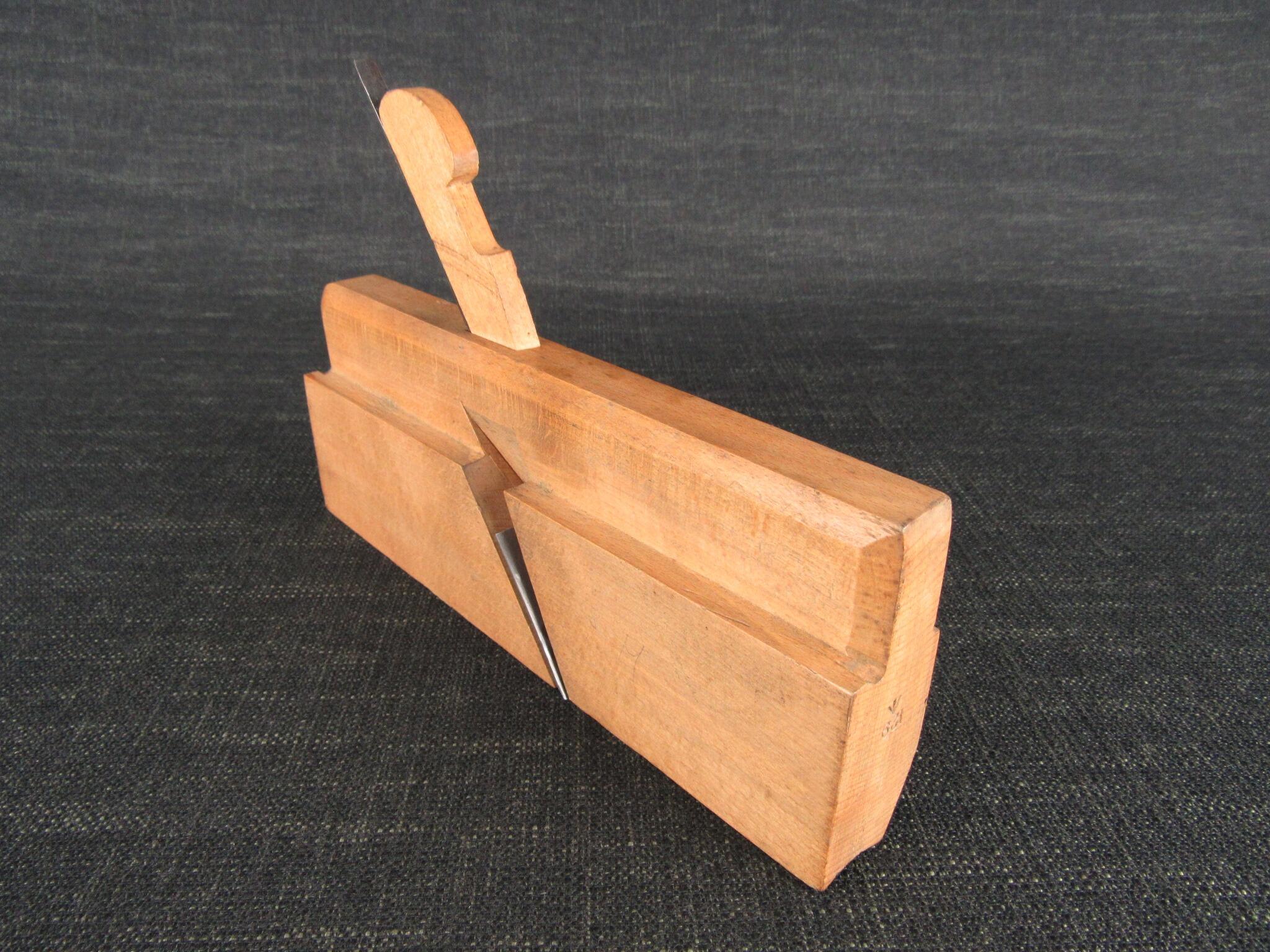 HIGHGATE No 12 Hollow Moulding Plane with Broad Arrow mark