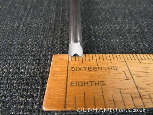 MARPLES 1/4 inch Straight Carving Gouge - No 4 Sweep