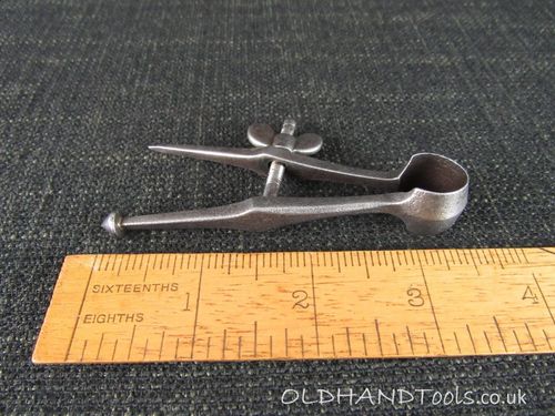 Compass Dividers with Bullet Foot