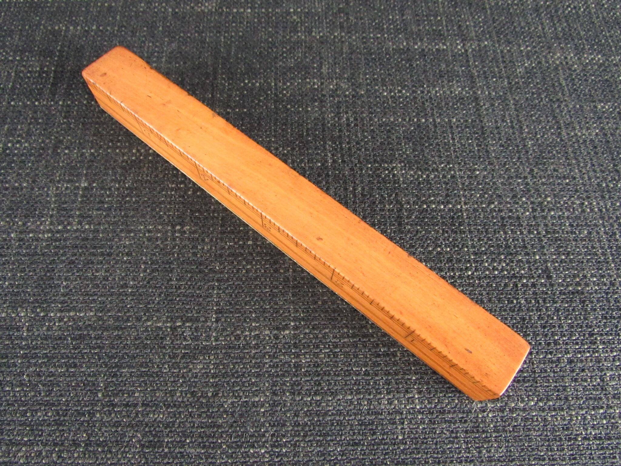 6 inch Boxwood Spirit Level with Graduated Stock
