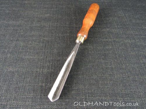 SJ ADDIS 5/8 inch No 45 V Carving Tool