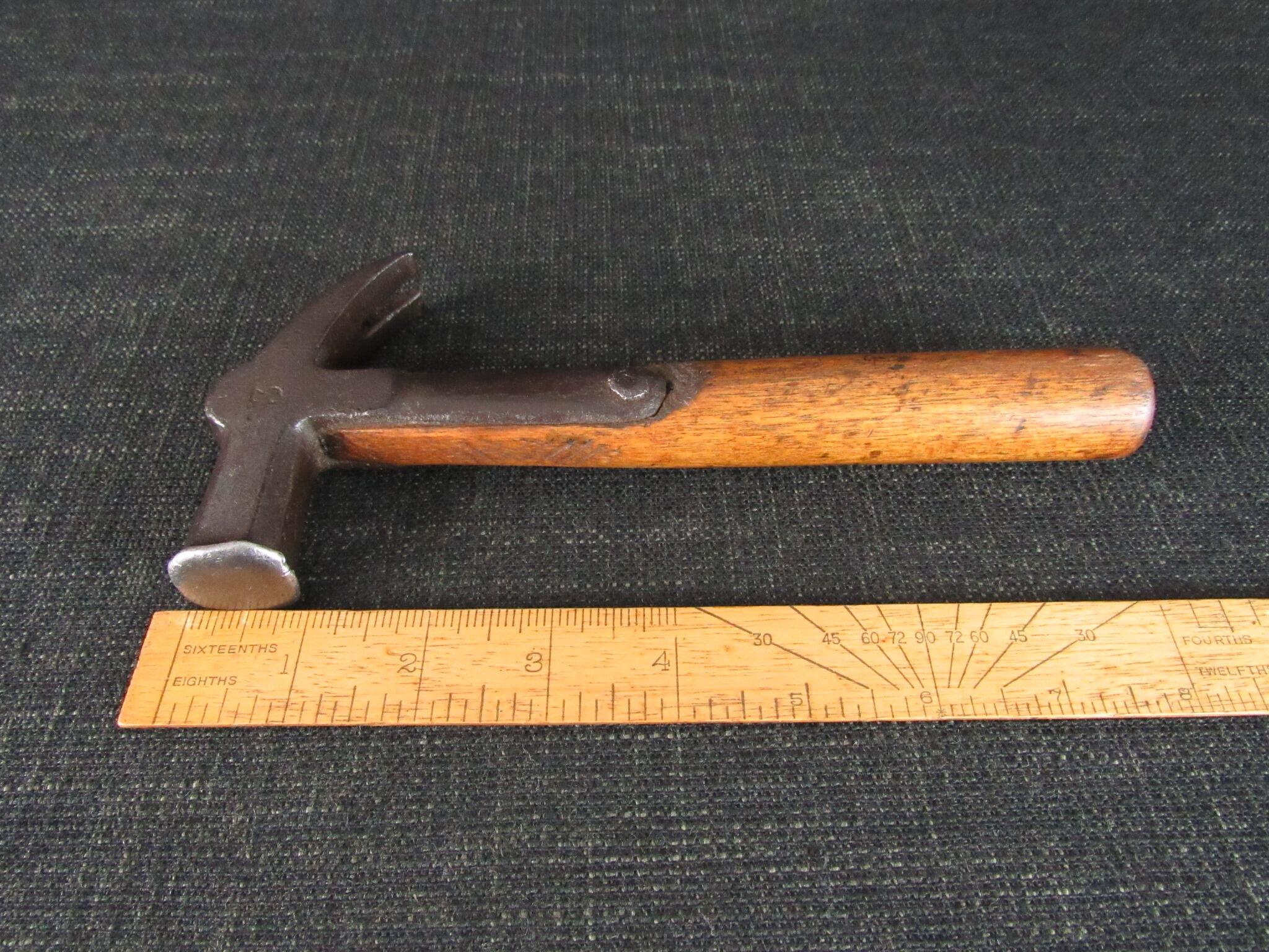 No 3 Small Strapped Claw Hammer